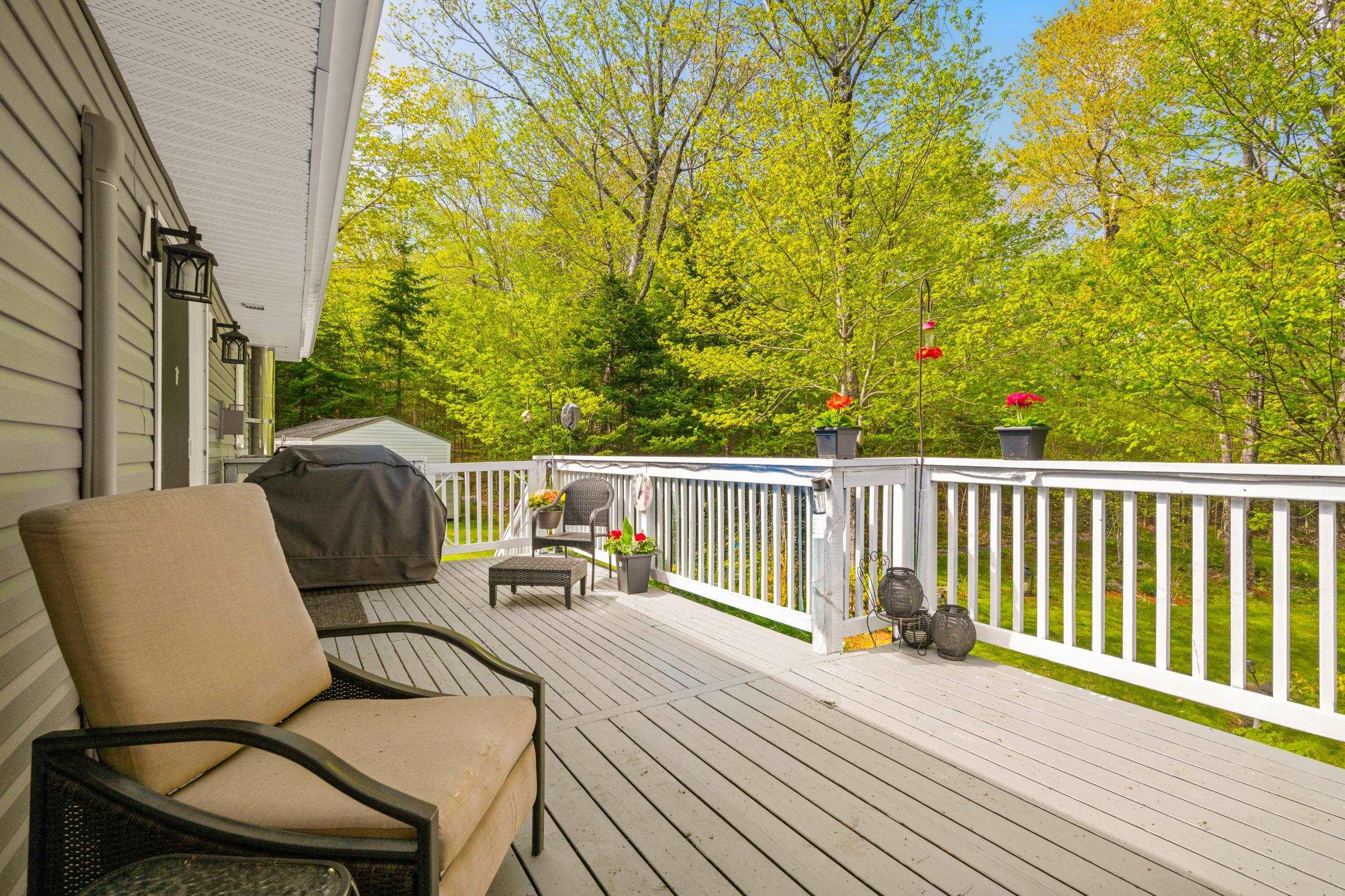 57 Lodge Avenue photo #35