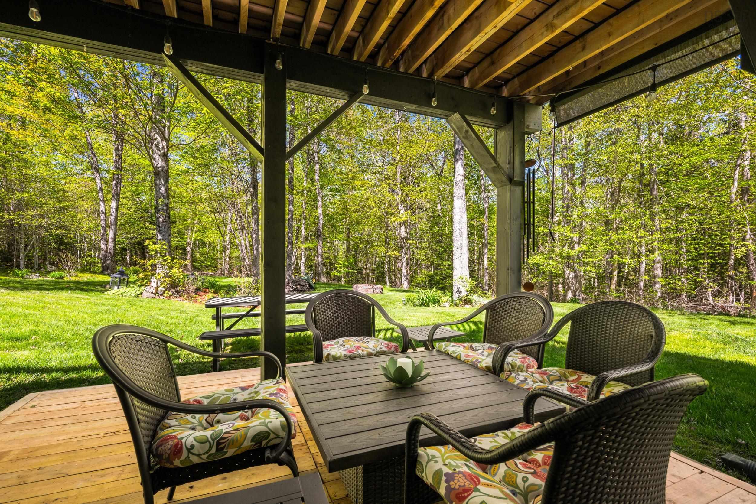 57 Lodge Avenue photo #36