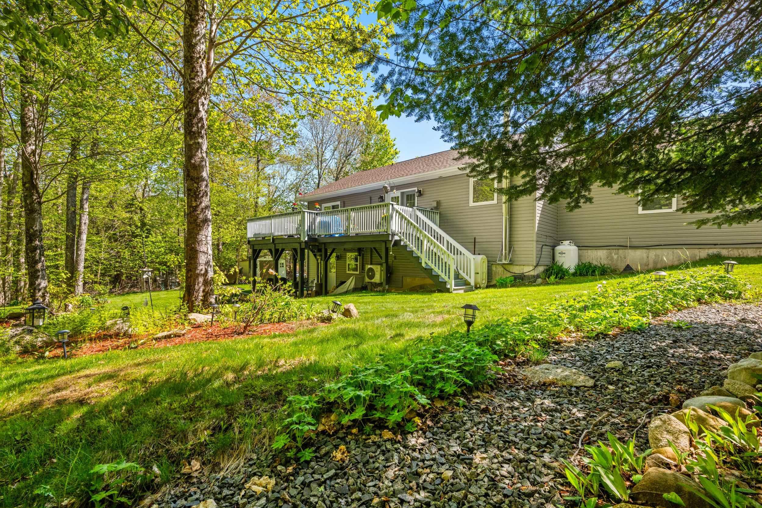 57 Lodge Avenue photo #41