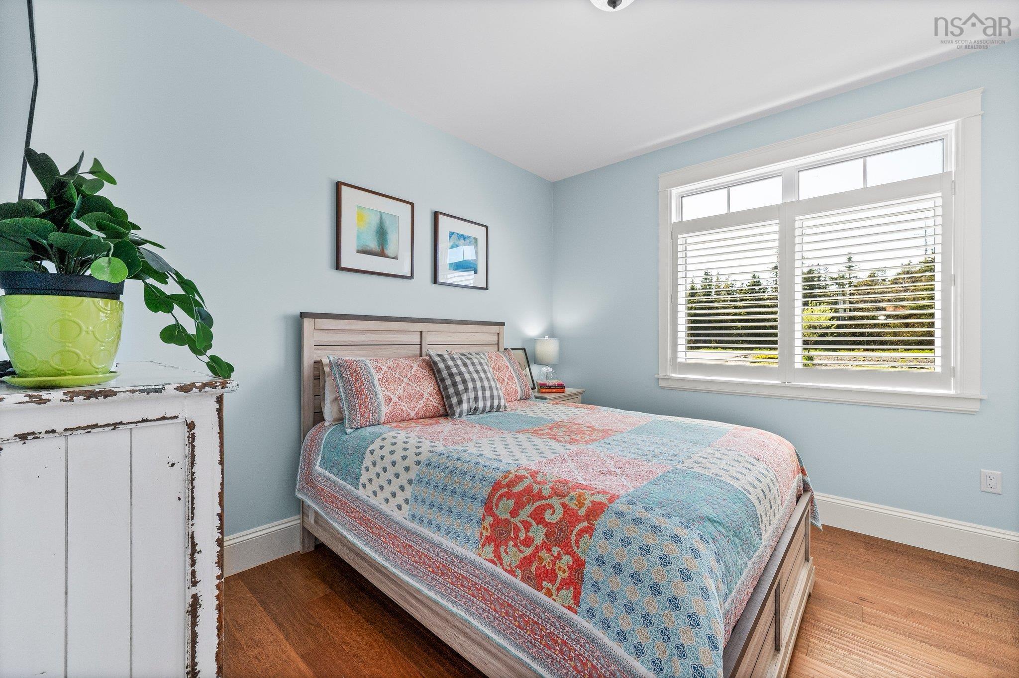 124 Spruce Court photo #18