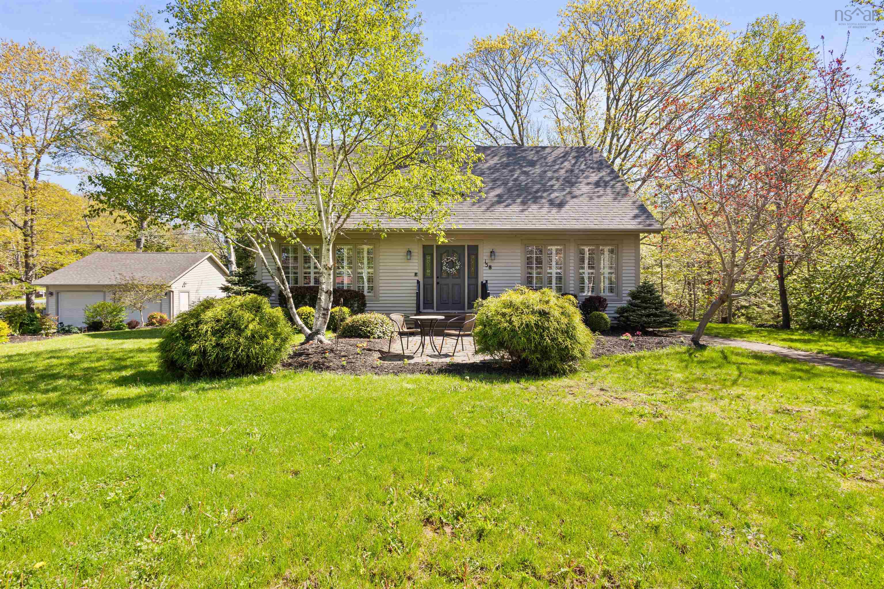 158 BUCKINGHAM DR, STILLWATER LAKE, NS
