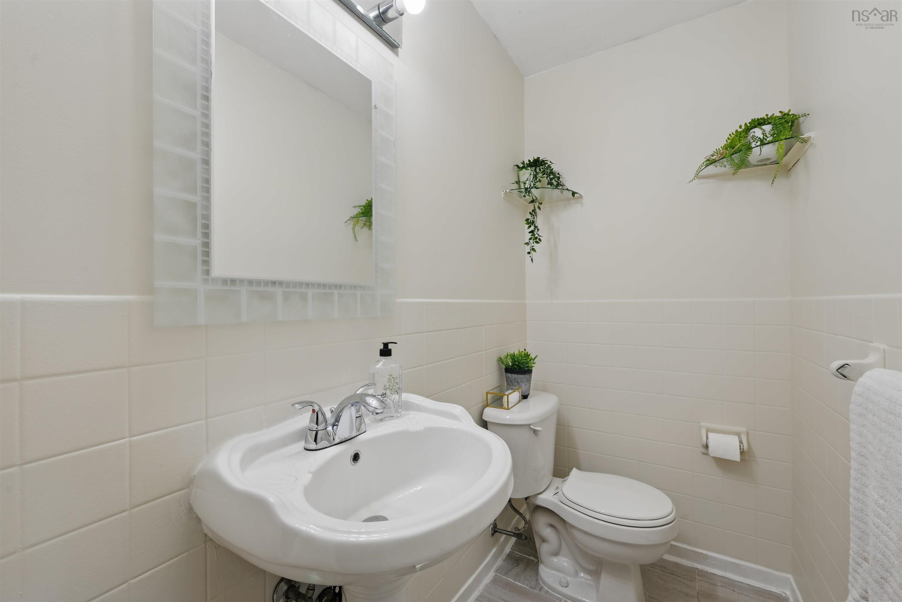 16 Stoneybrook Court photo #14