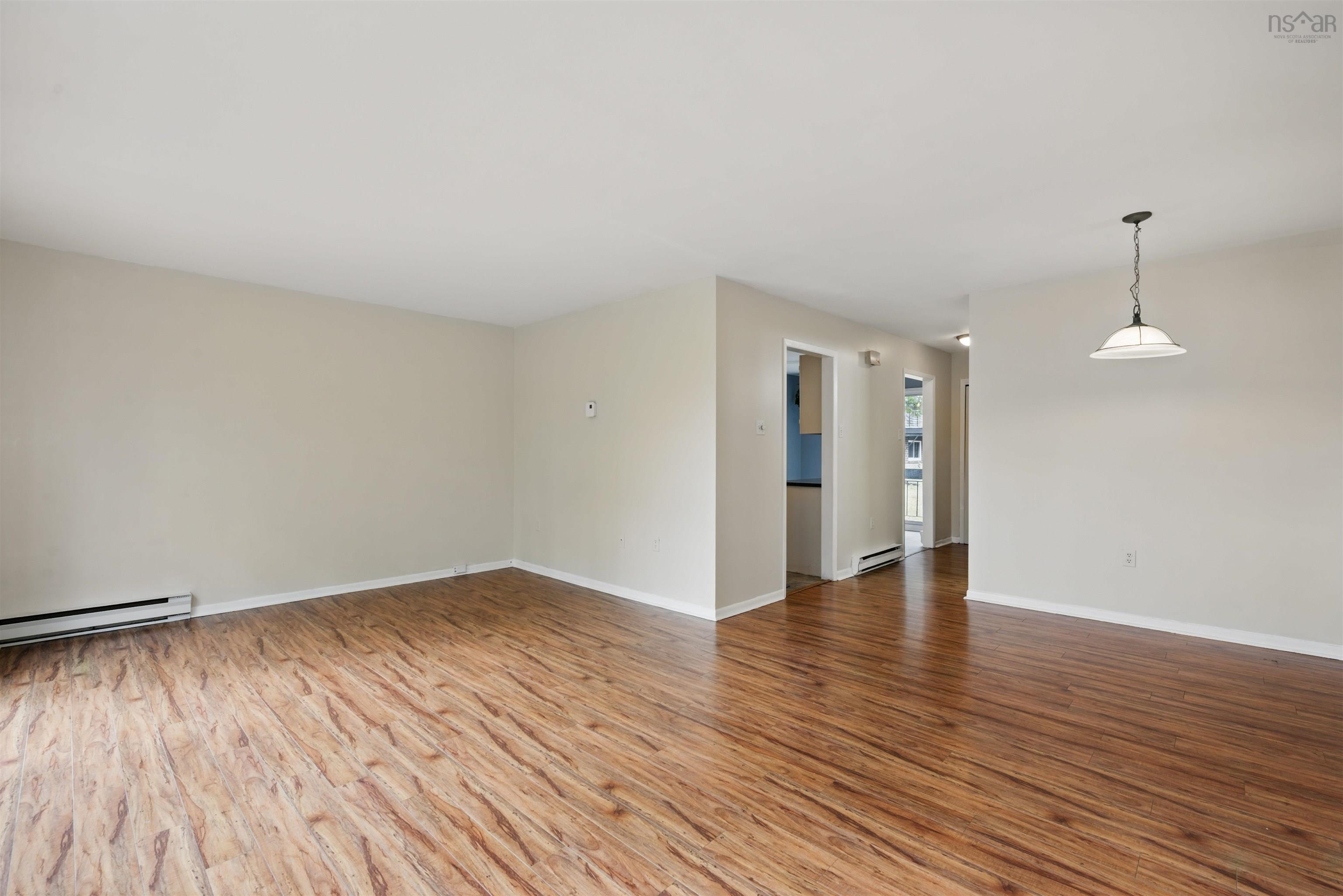 16 Stoneybrook Court photo #17
