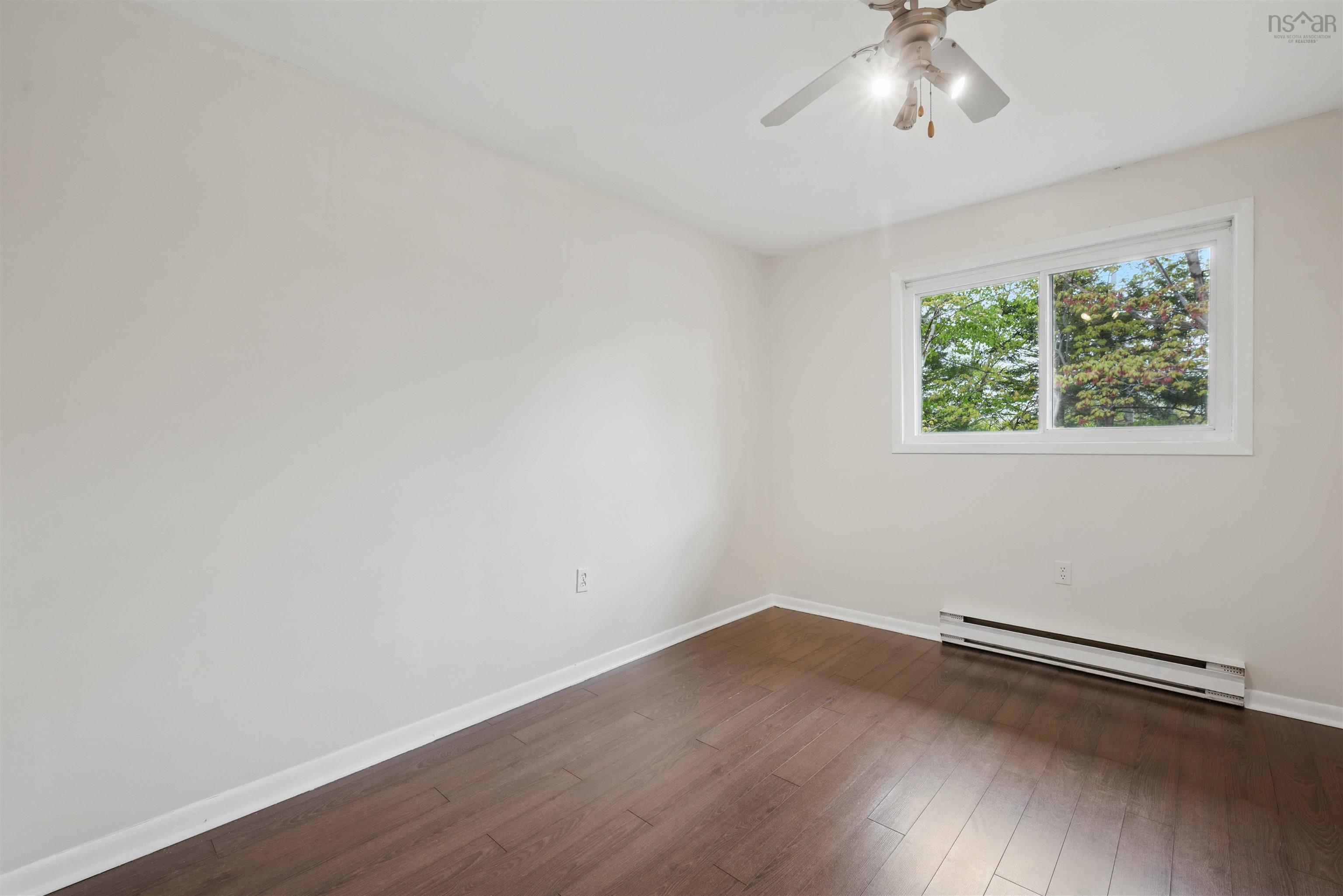 16 Stoneybrook Court photo #28