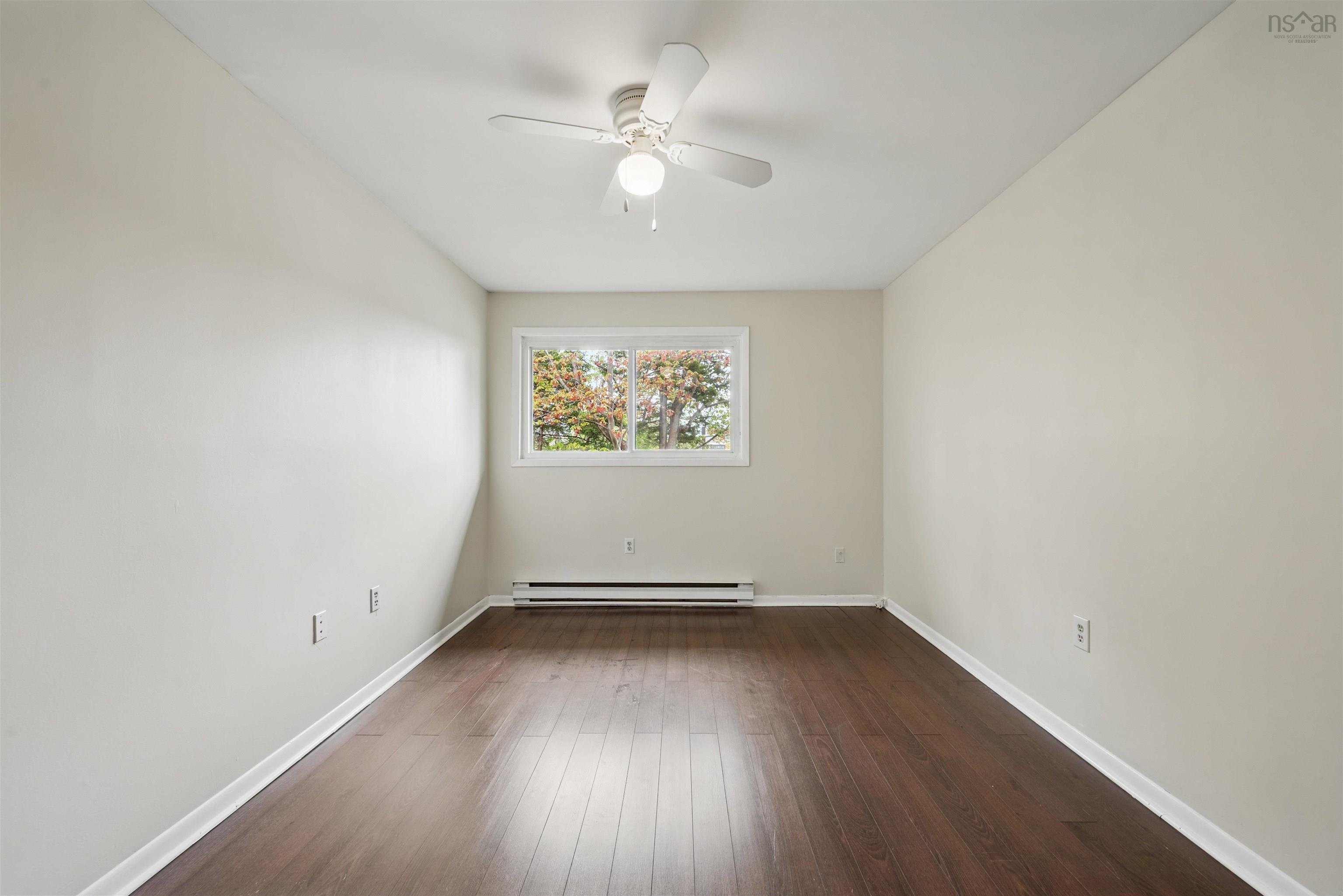 16 Stoneybrook Court photo #30