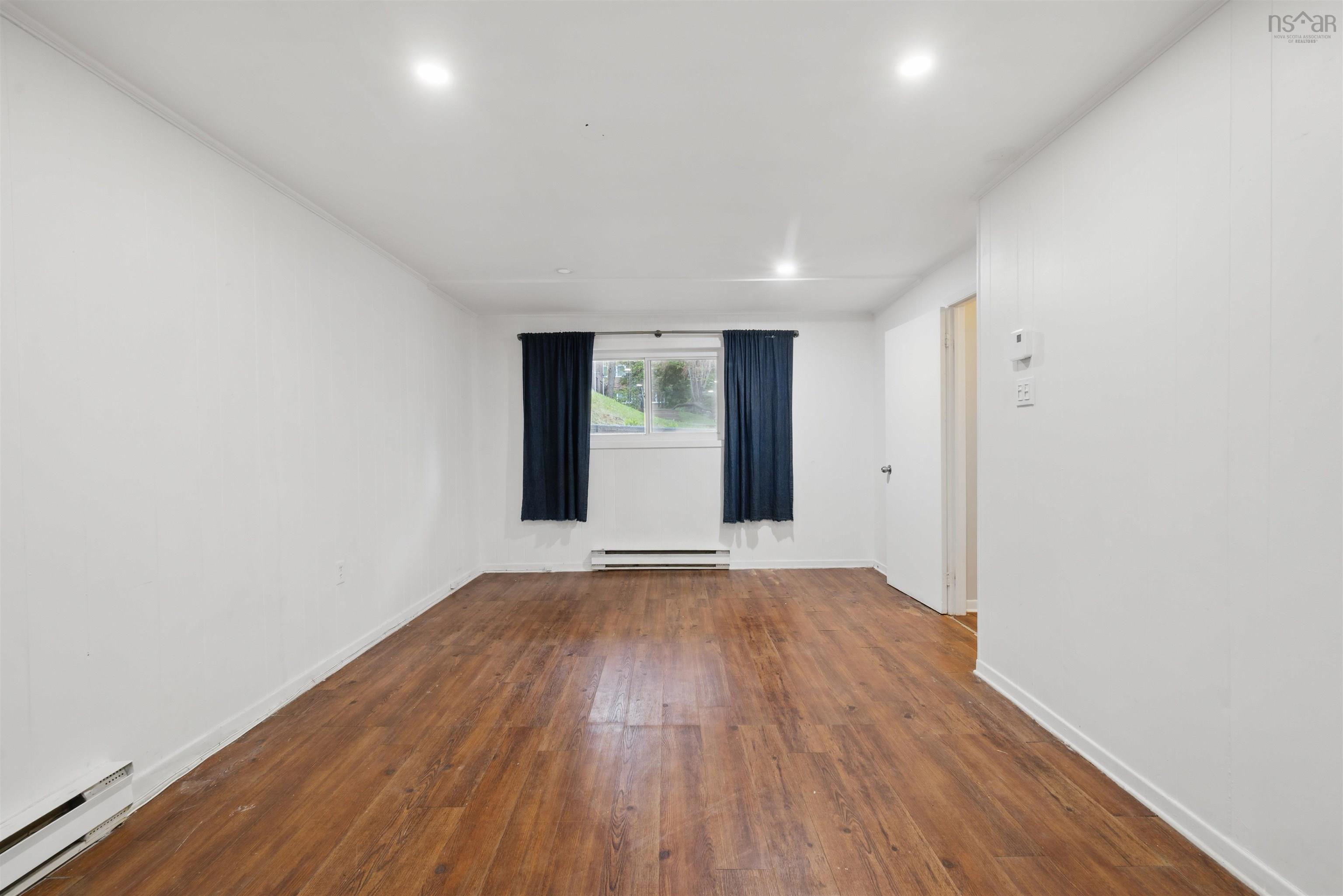 16 Stoneybrook Court photo #36