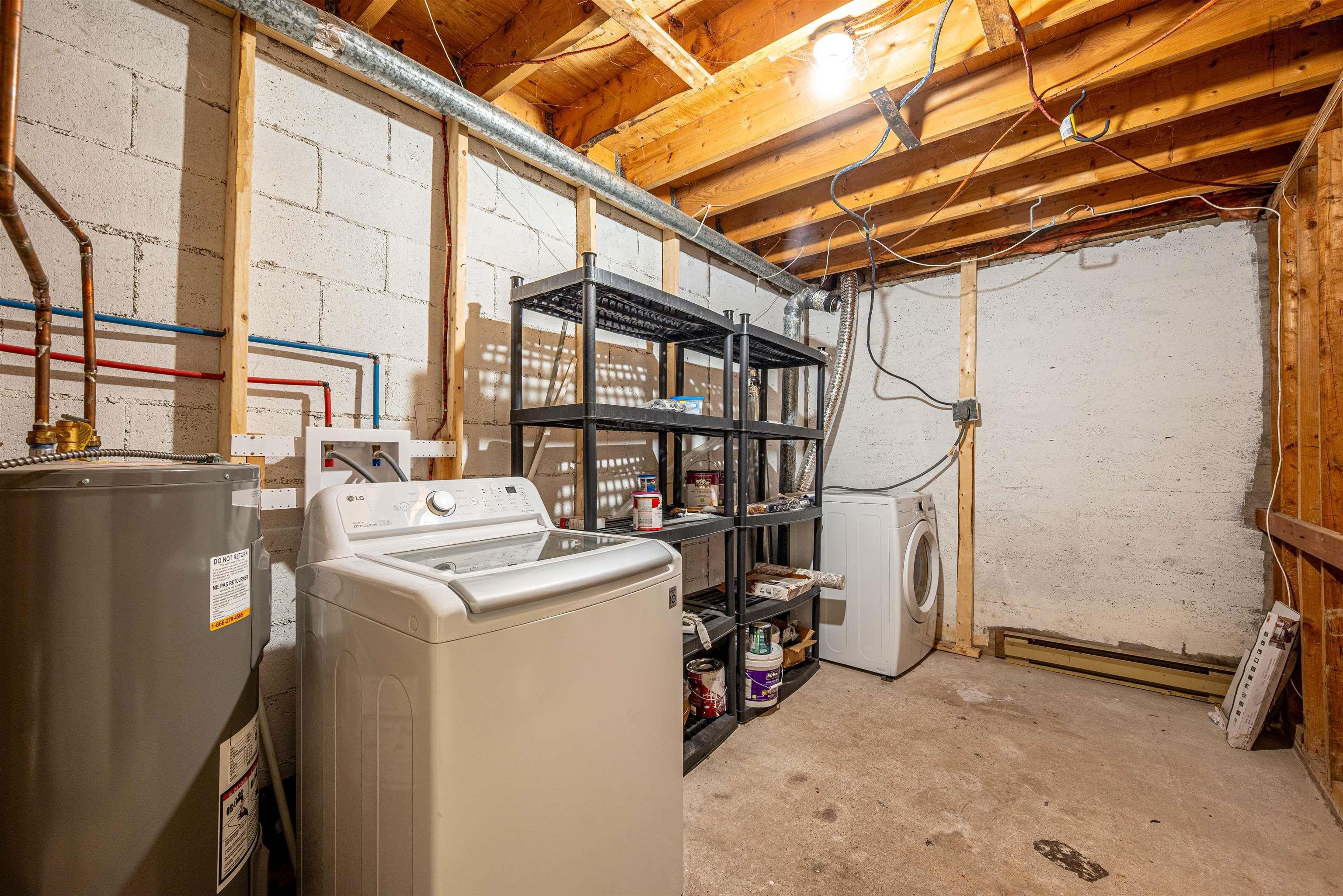 16 Stoneybrook Court photo #38