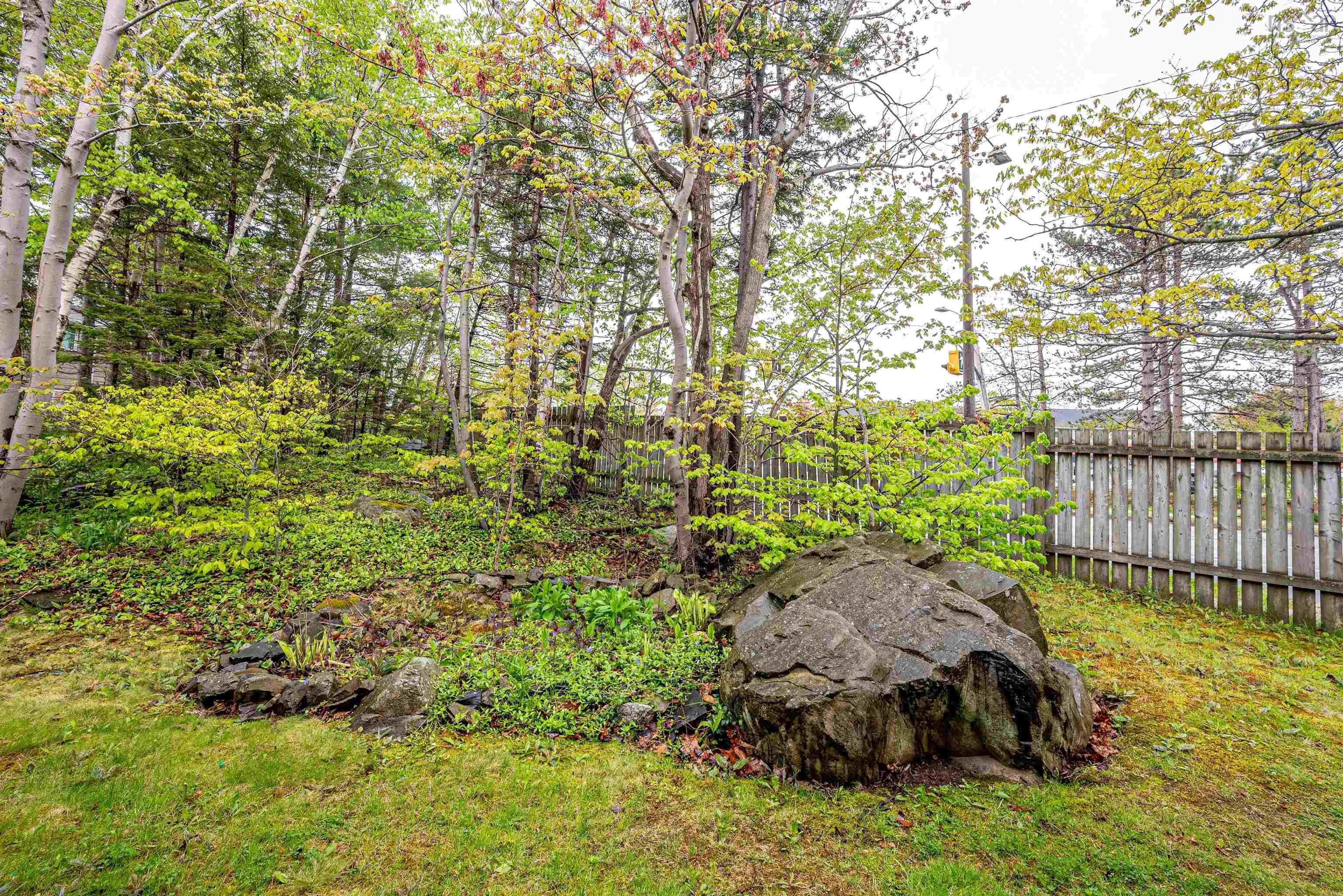 16 Stoneybrook Court photo #42