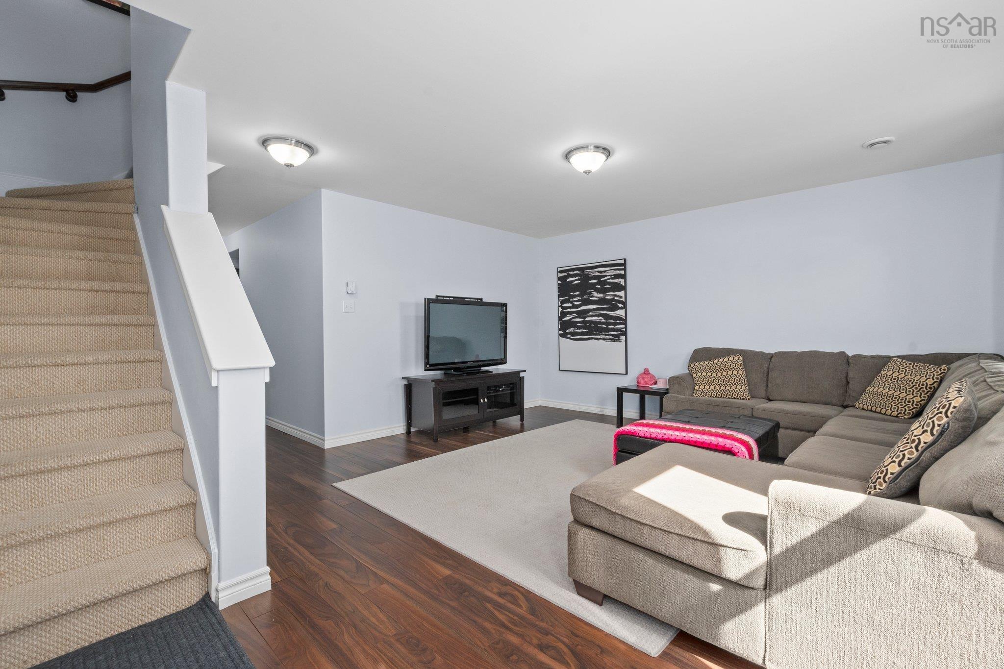 183 Darlington Drive photo #29