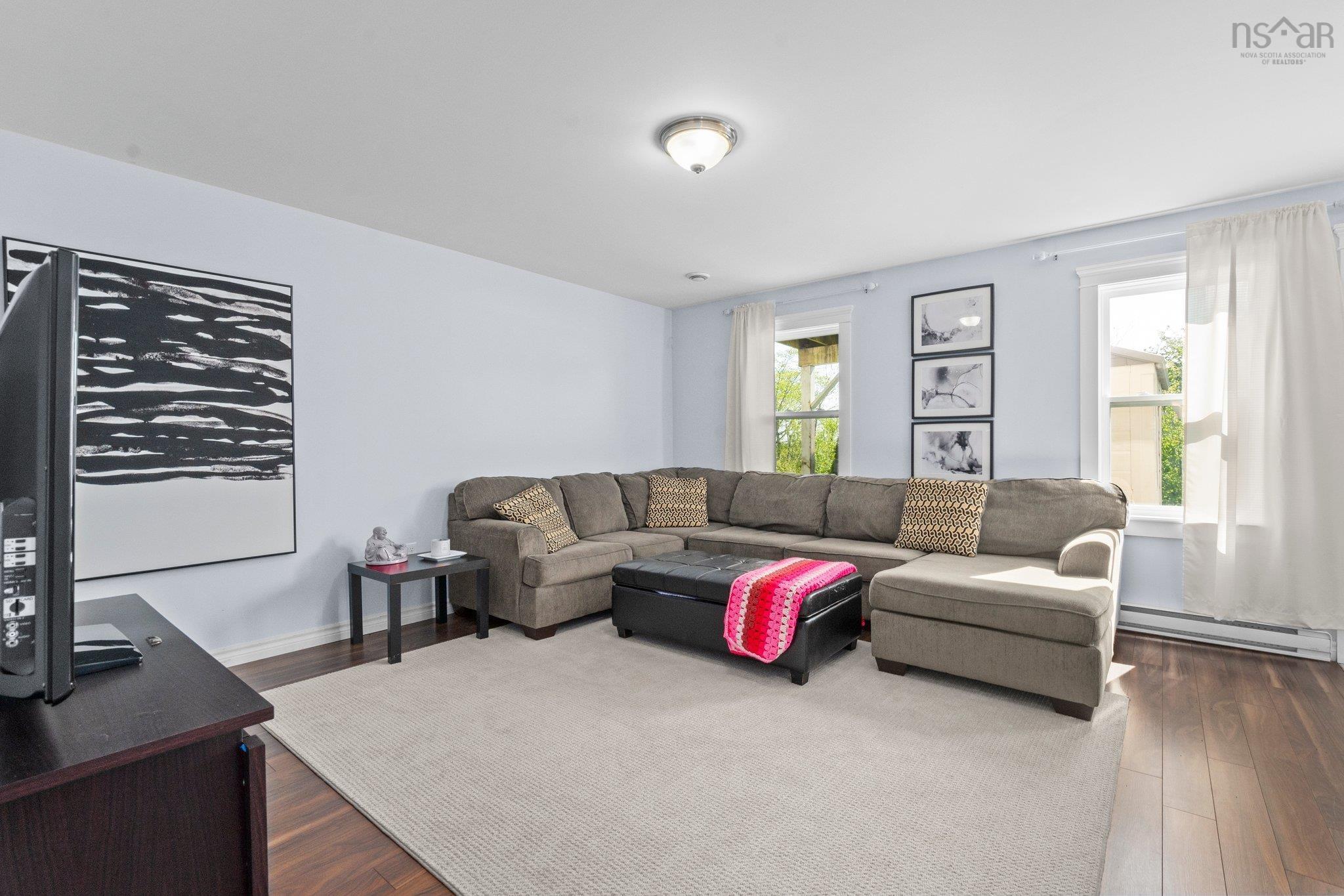 183 Darlington Drive photo #31