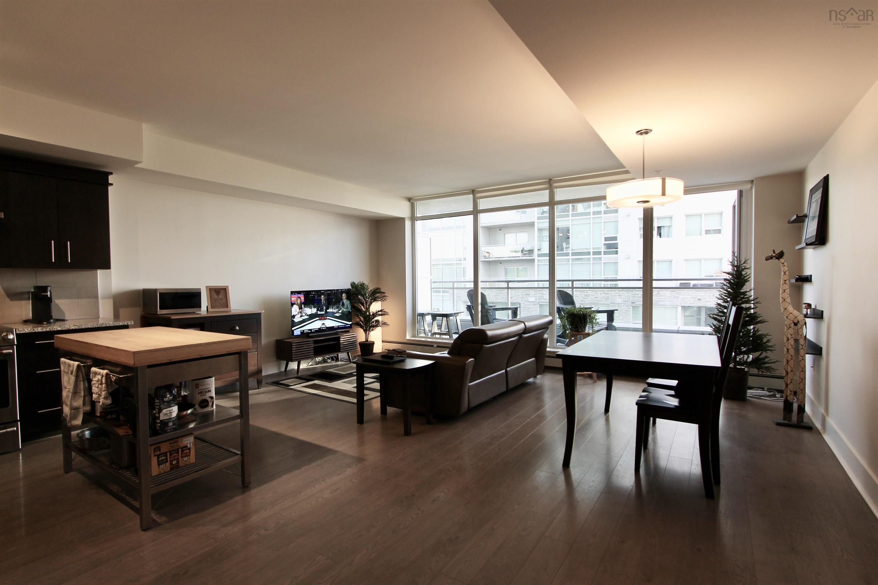 404 15 KINGS WHARF Place photo #2