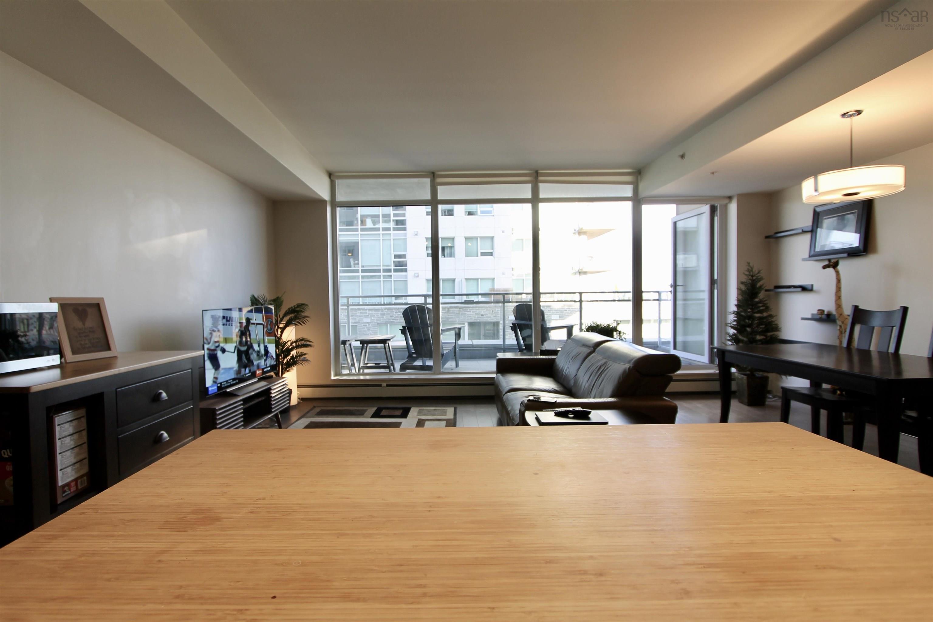 404 15 KINGS WHARF Place photo #8