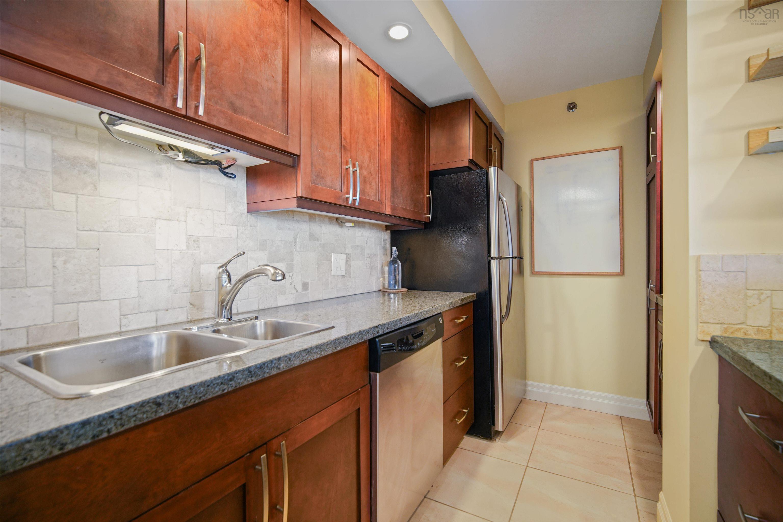 118 45 Vimy Avenue photo #27