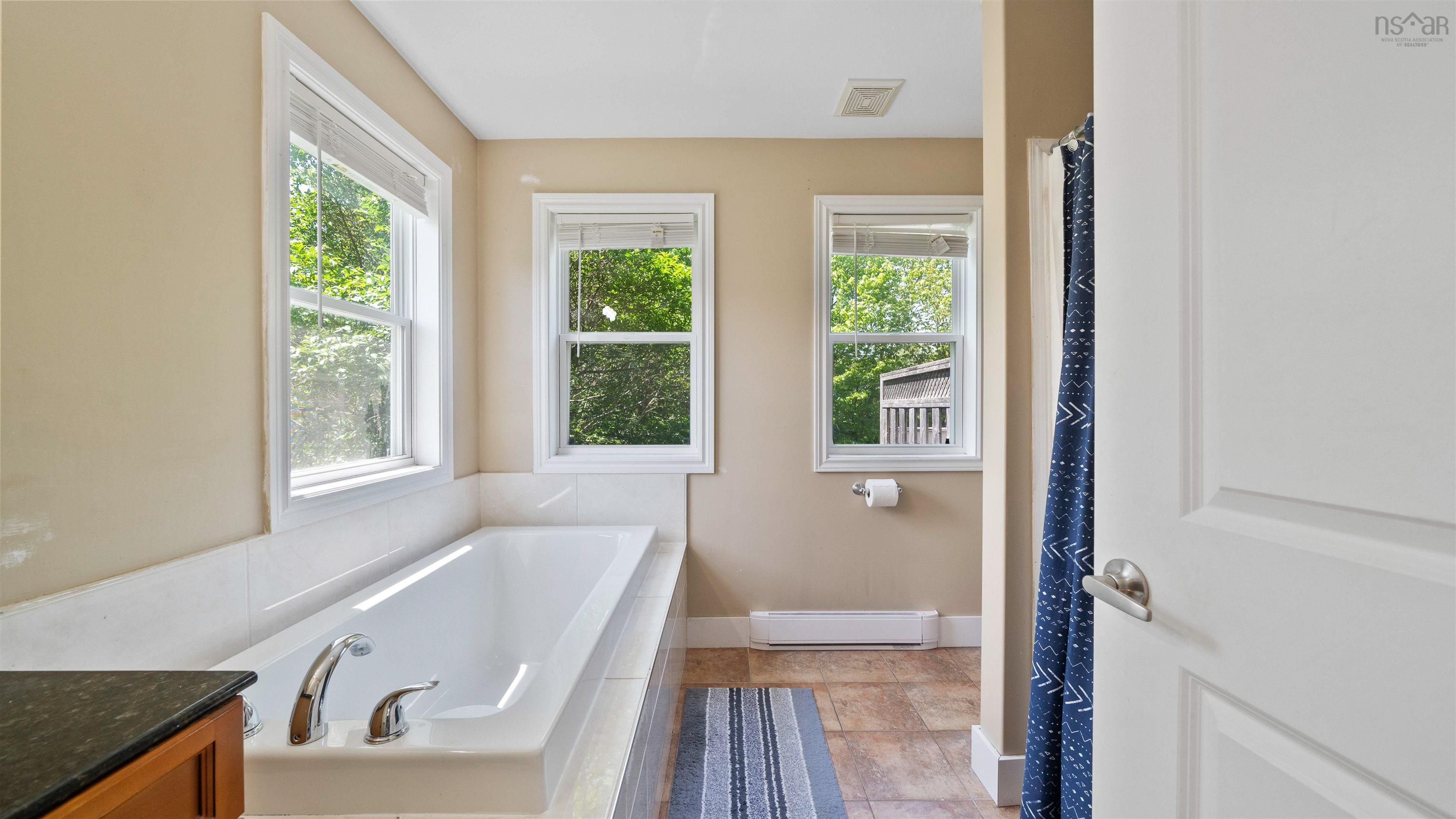 98B Woodlawn Road photo #18