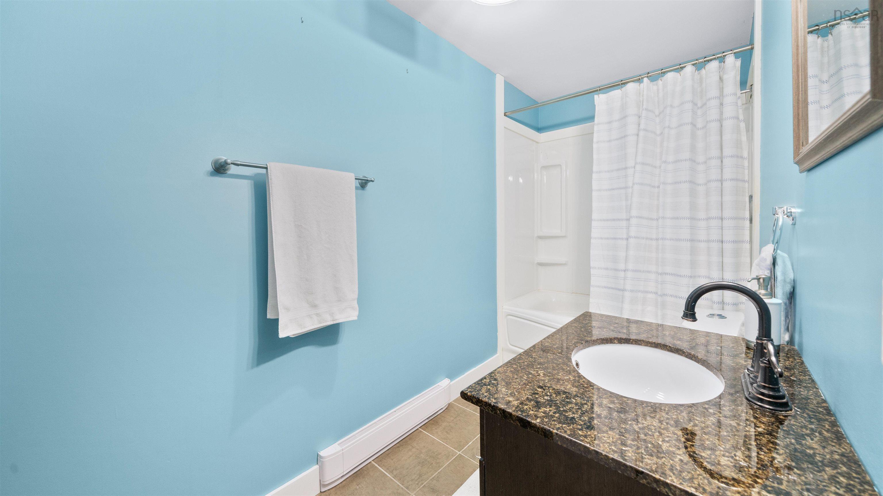 98B Woodlawn Road photo #36