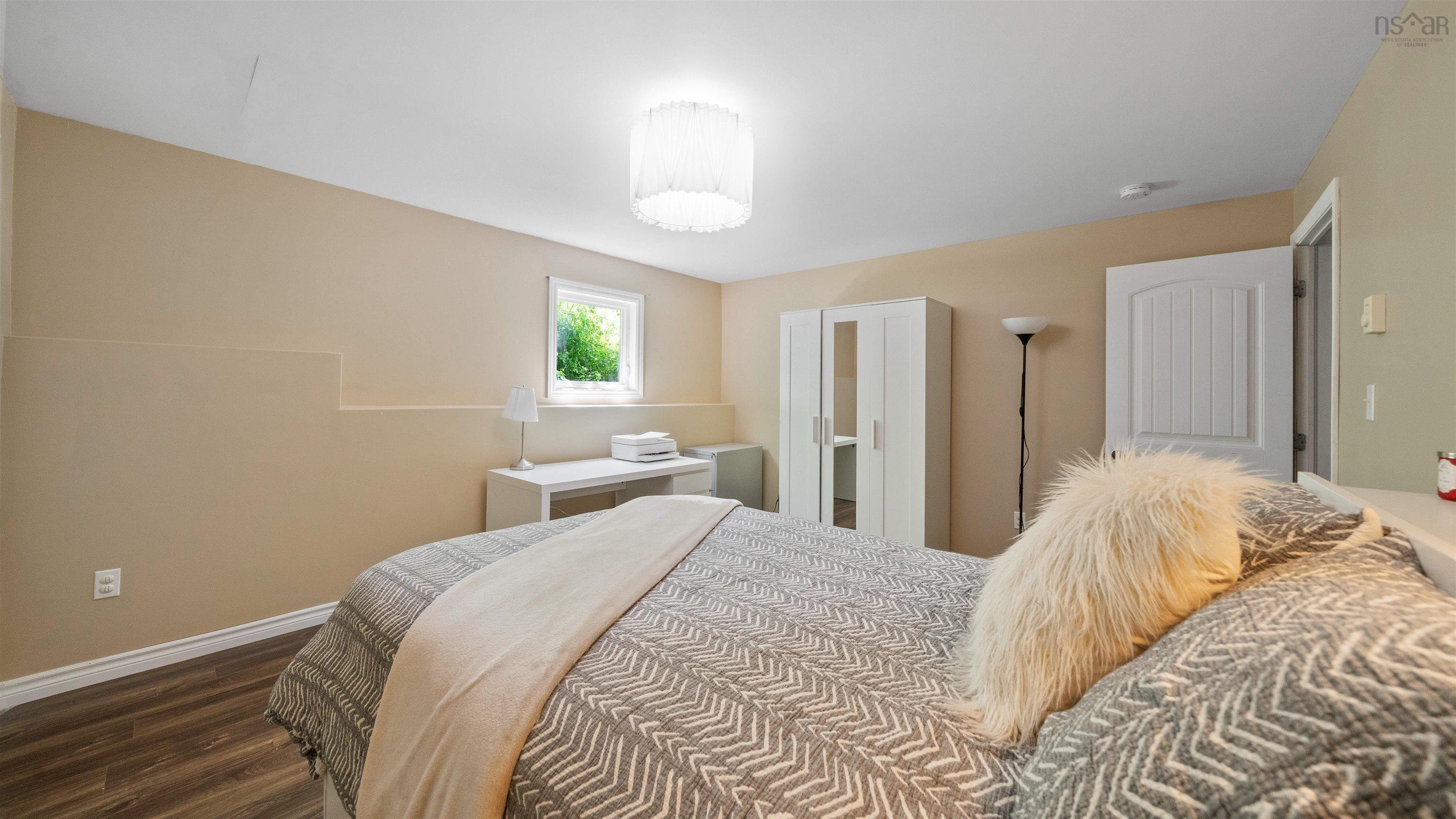 98B Woodlawn Road photo #38