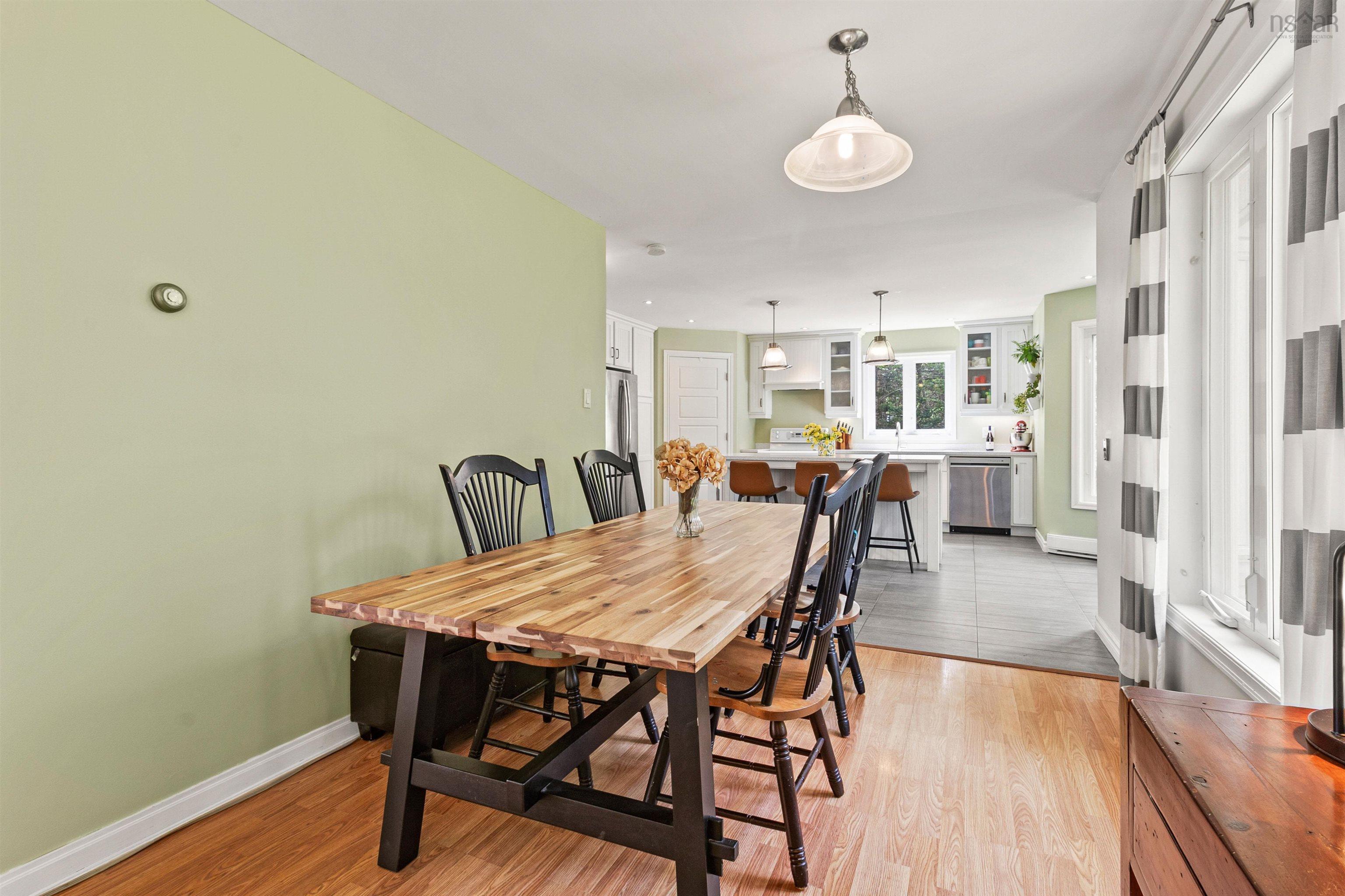 252 Hillside Drive photo #17