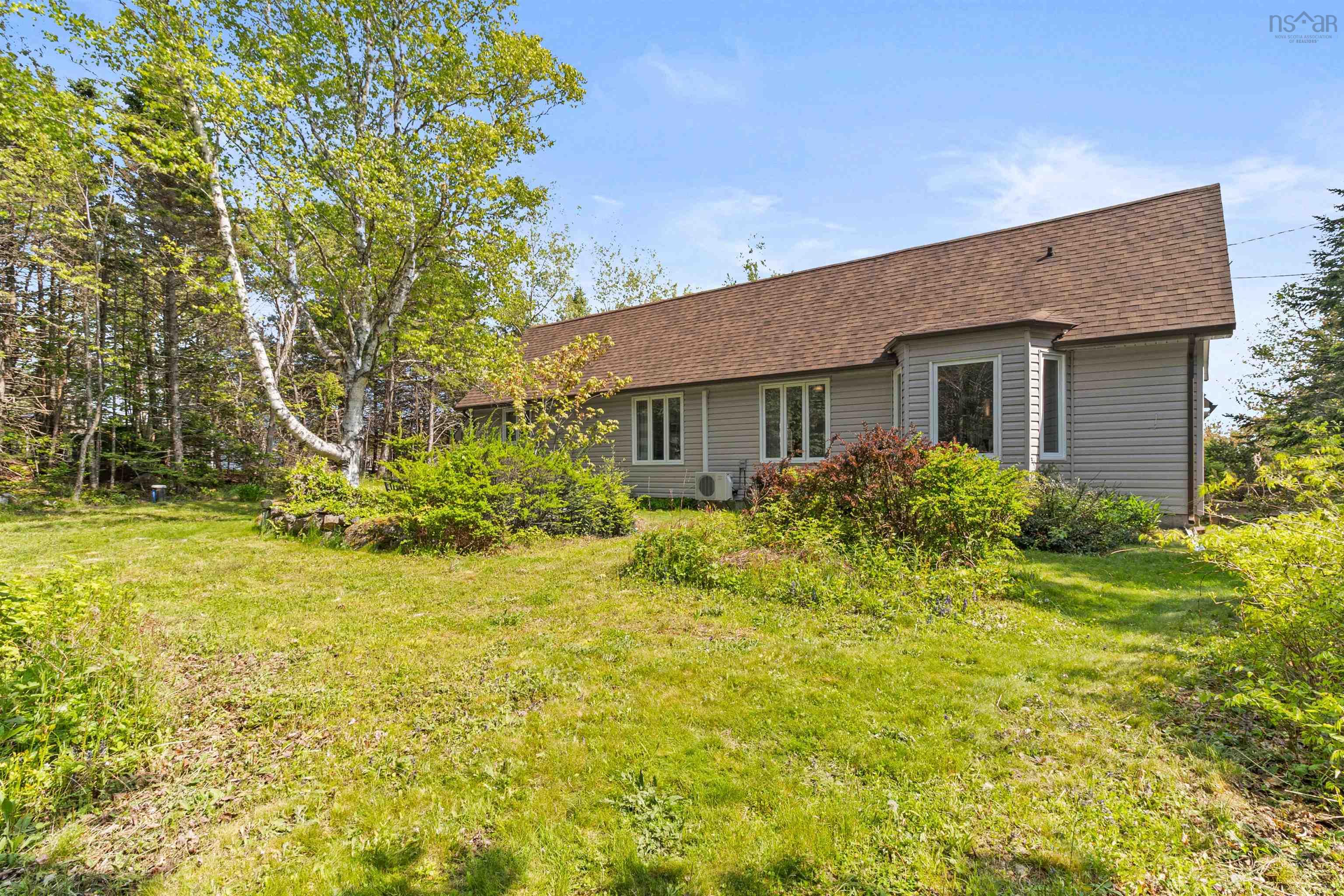 252 Hillside Drive photo #39