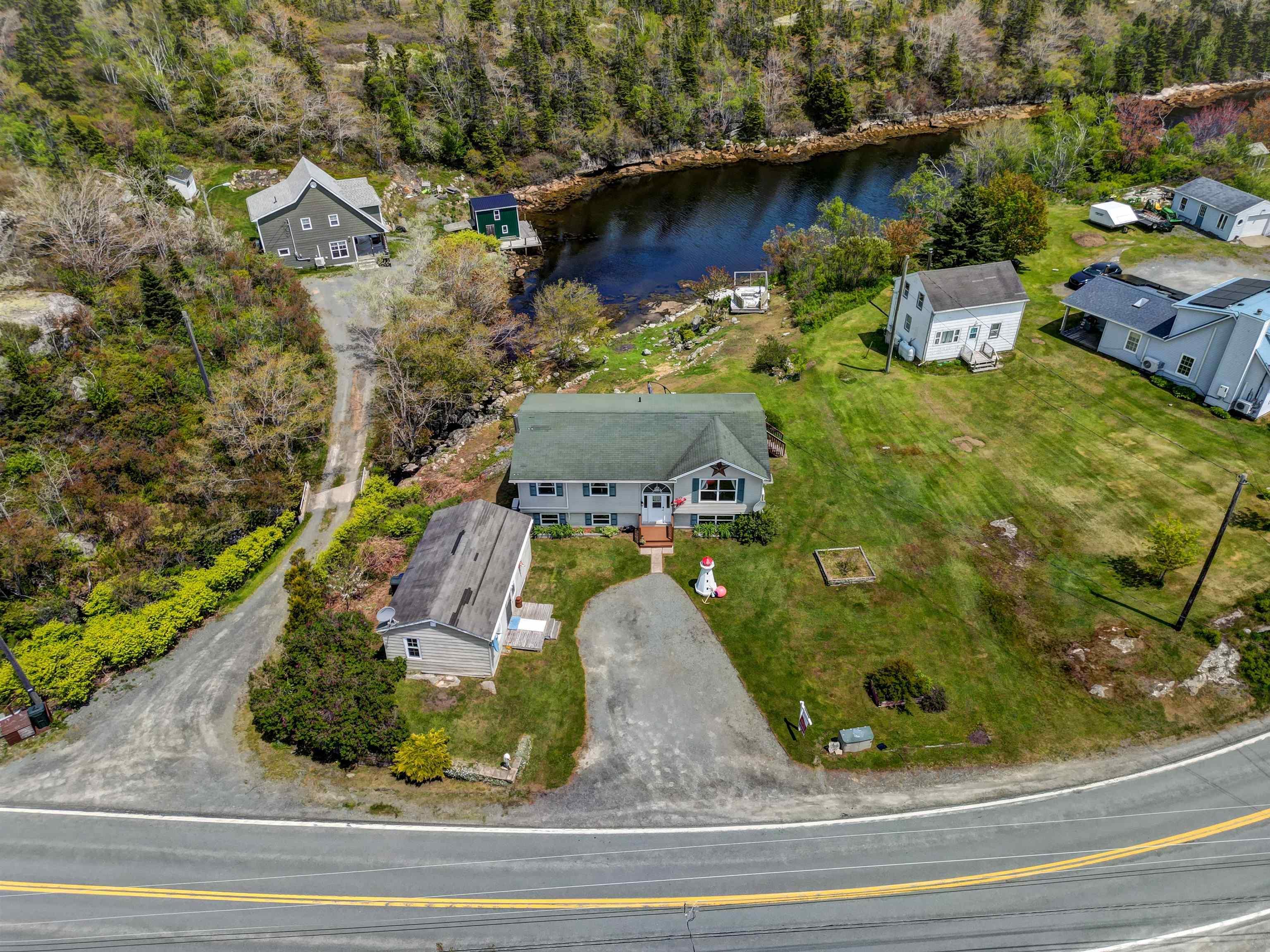 6786 Prospect Road photo #1