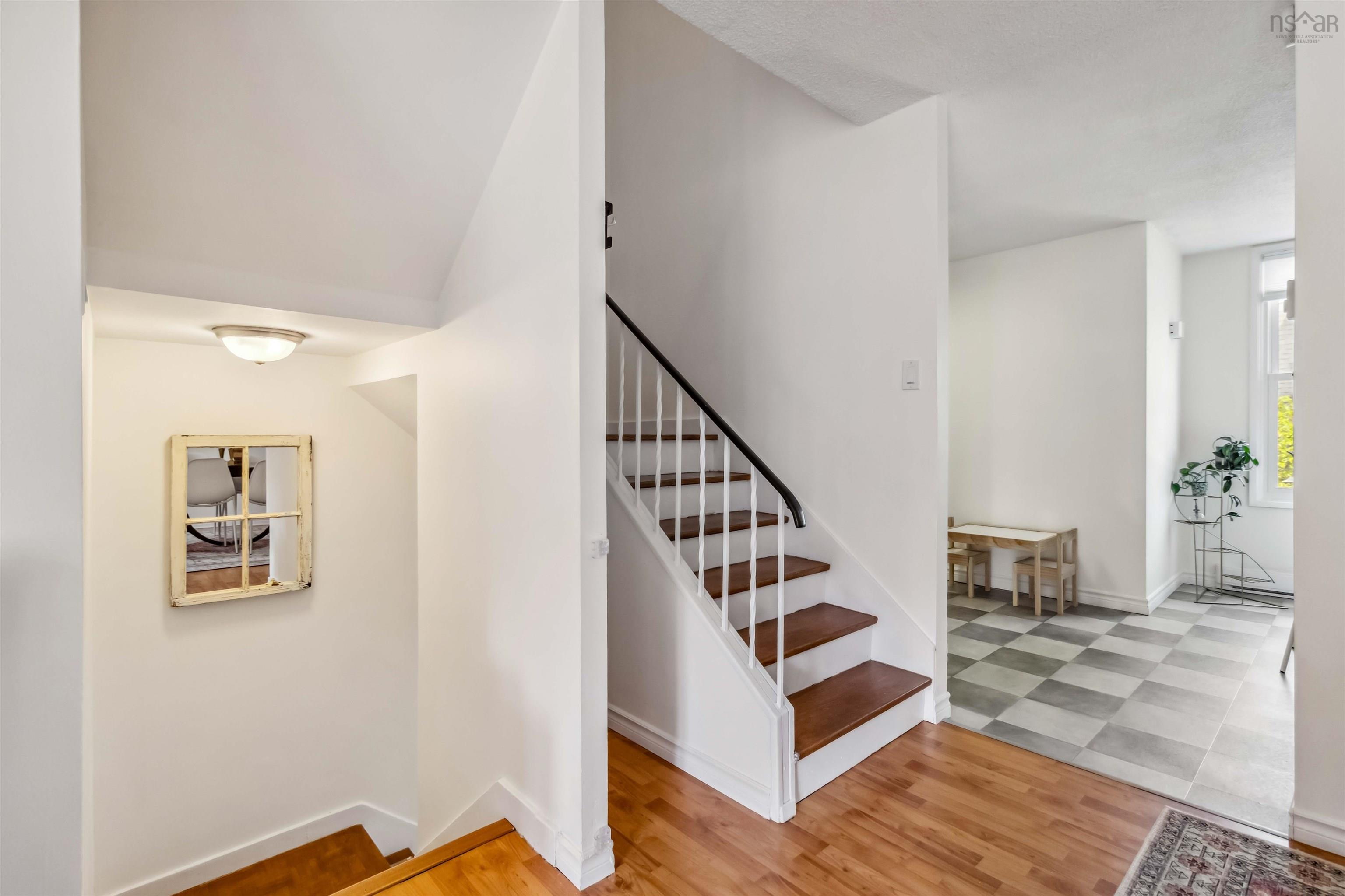 5546 Stoneham Court photo #12