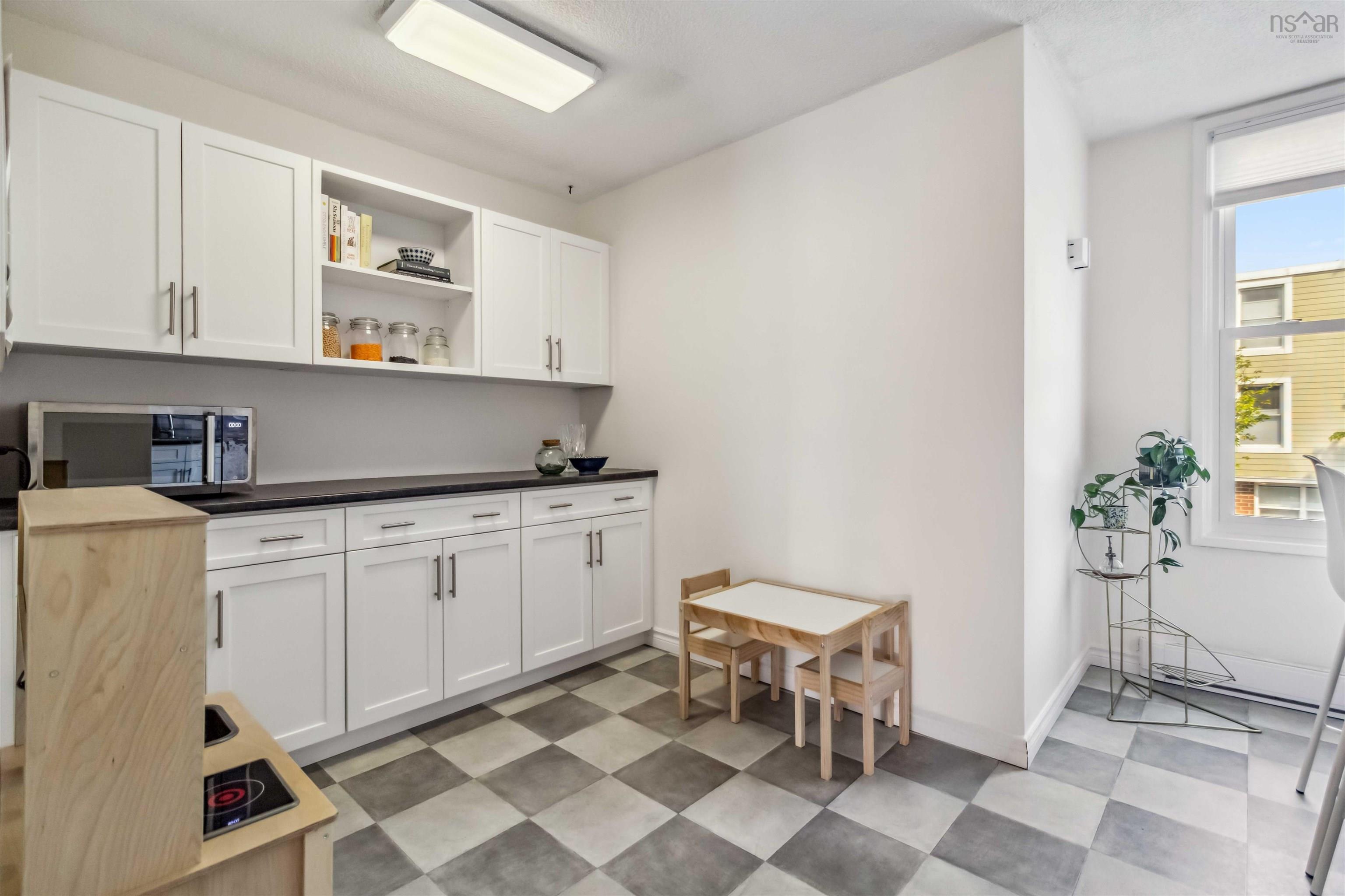 5546 Stoneham Court photo #13