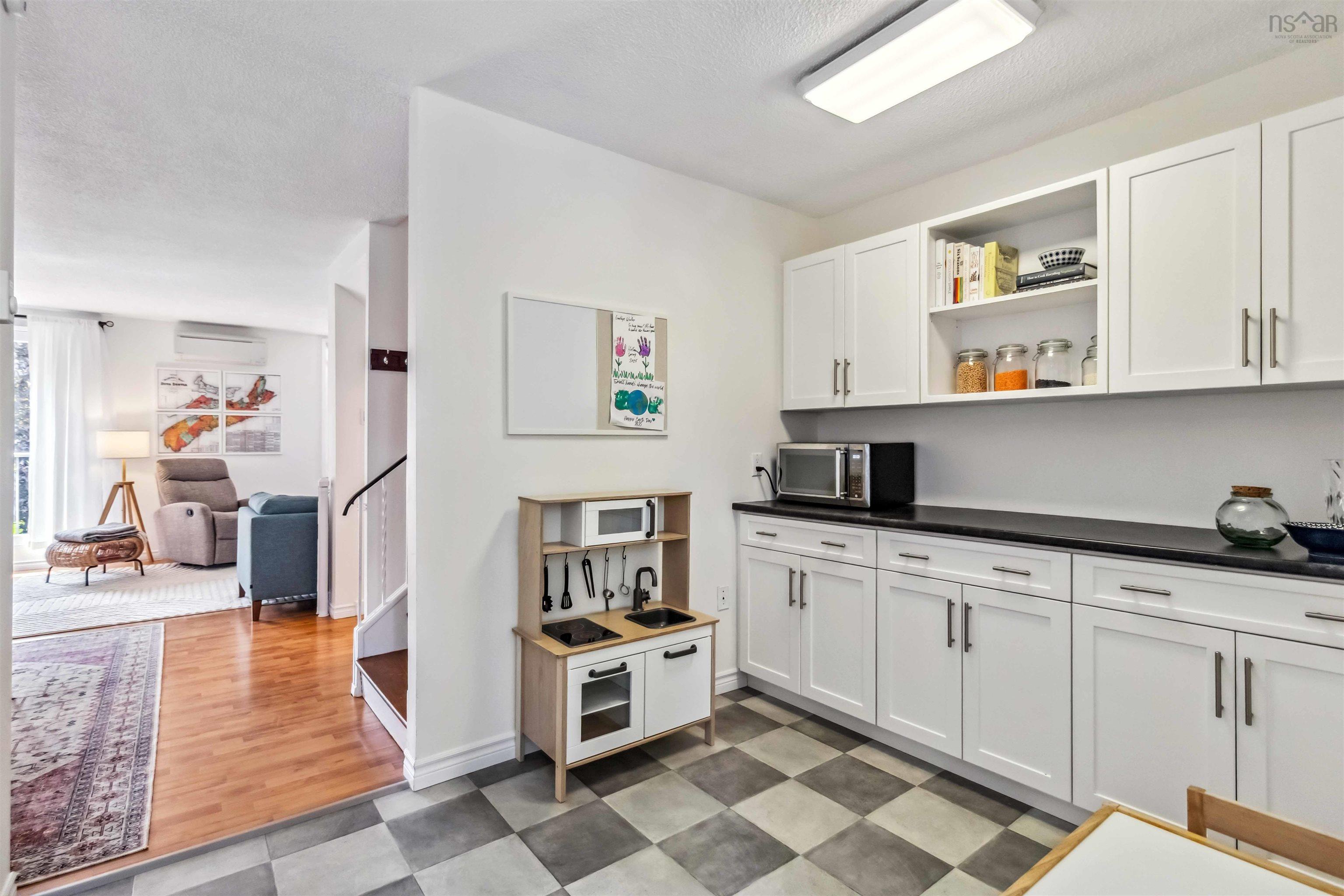 5546 Stoneham Court photo #15