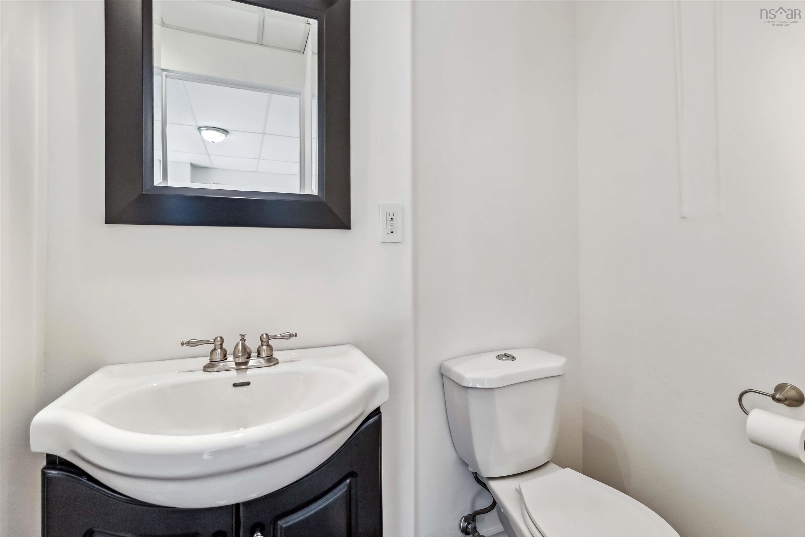 5546 Stoneham Court photo #26