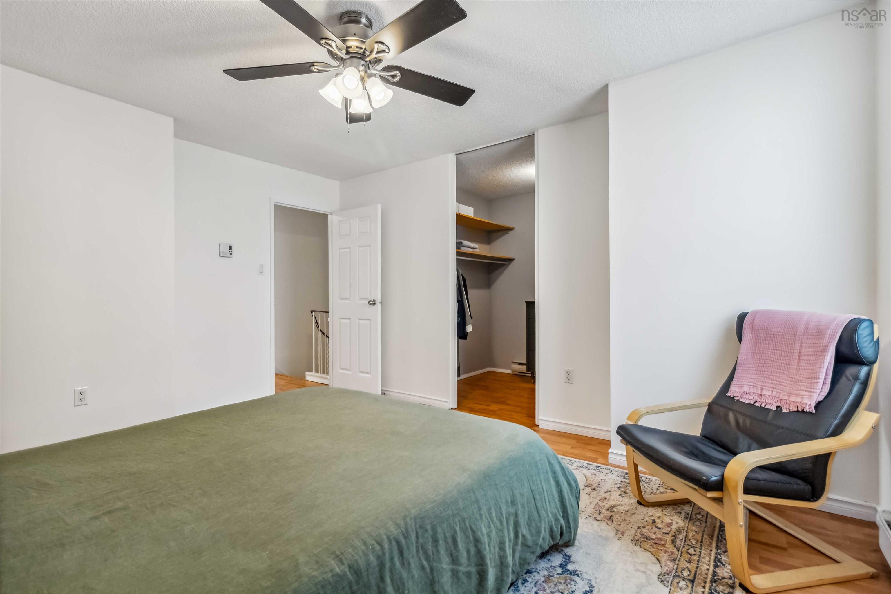 5546 Stoneham Court photo #28