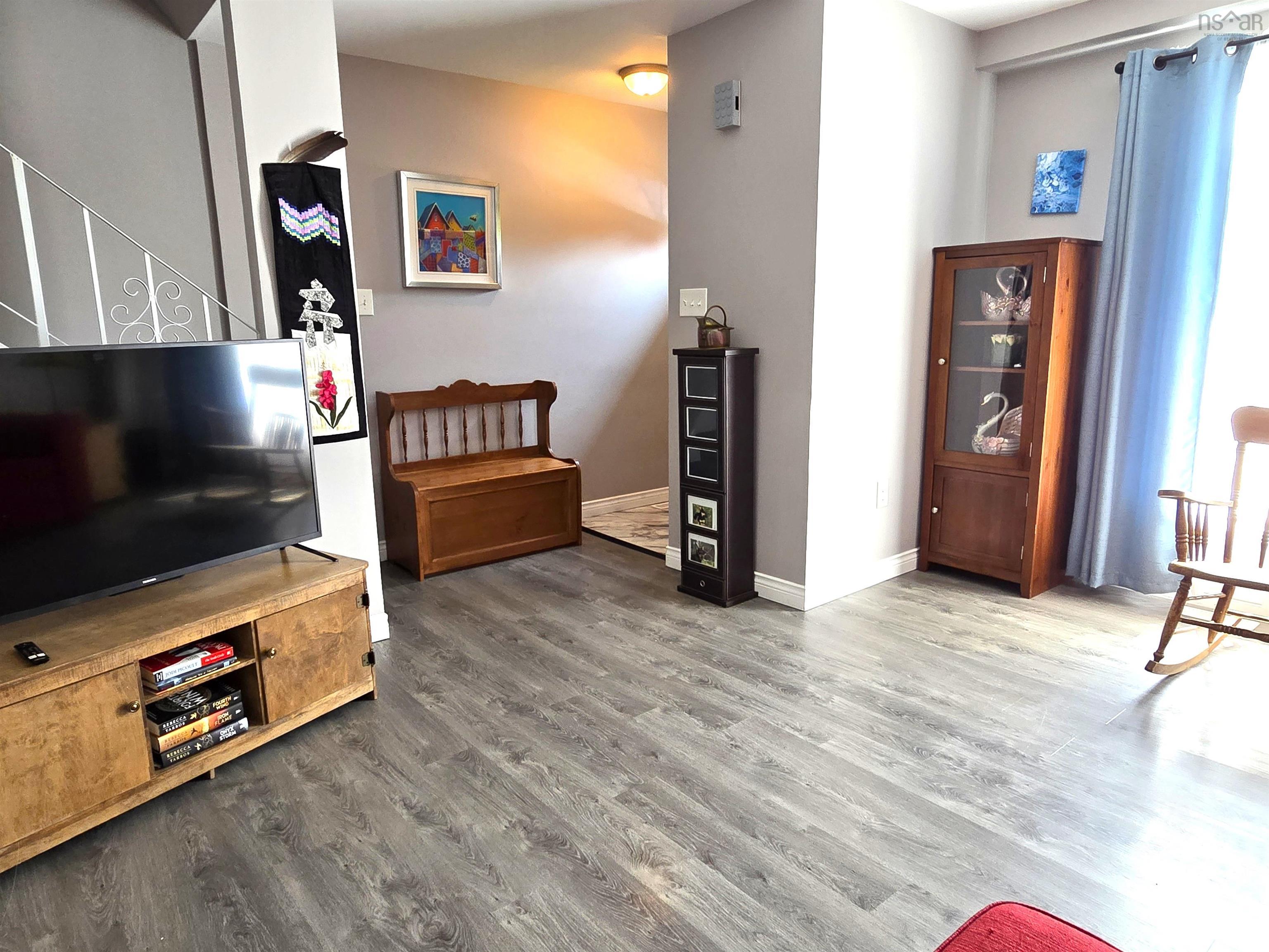 17 Afton Court photo #4
