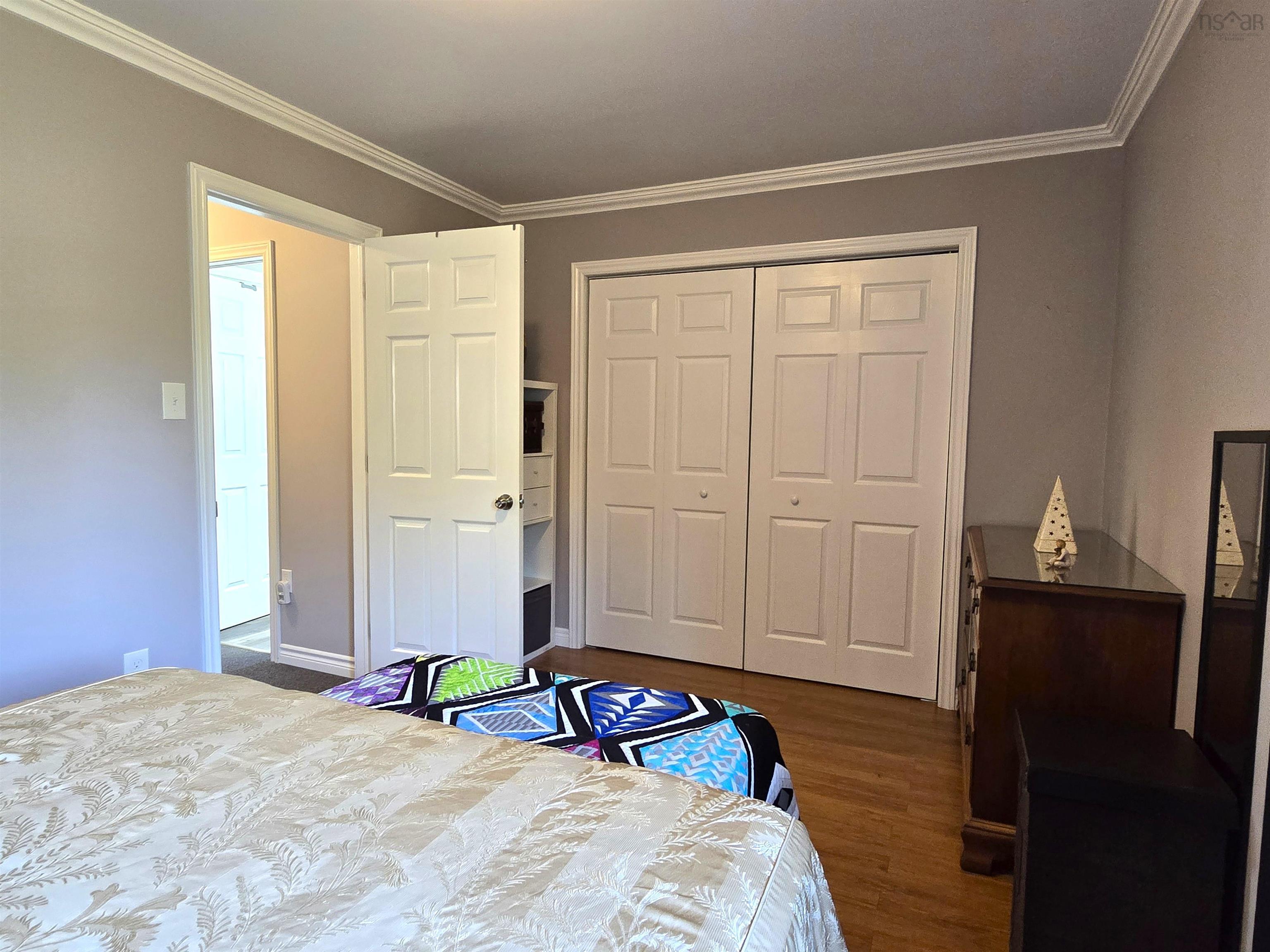 17 Afton Court photo #9