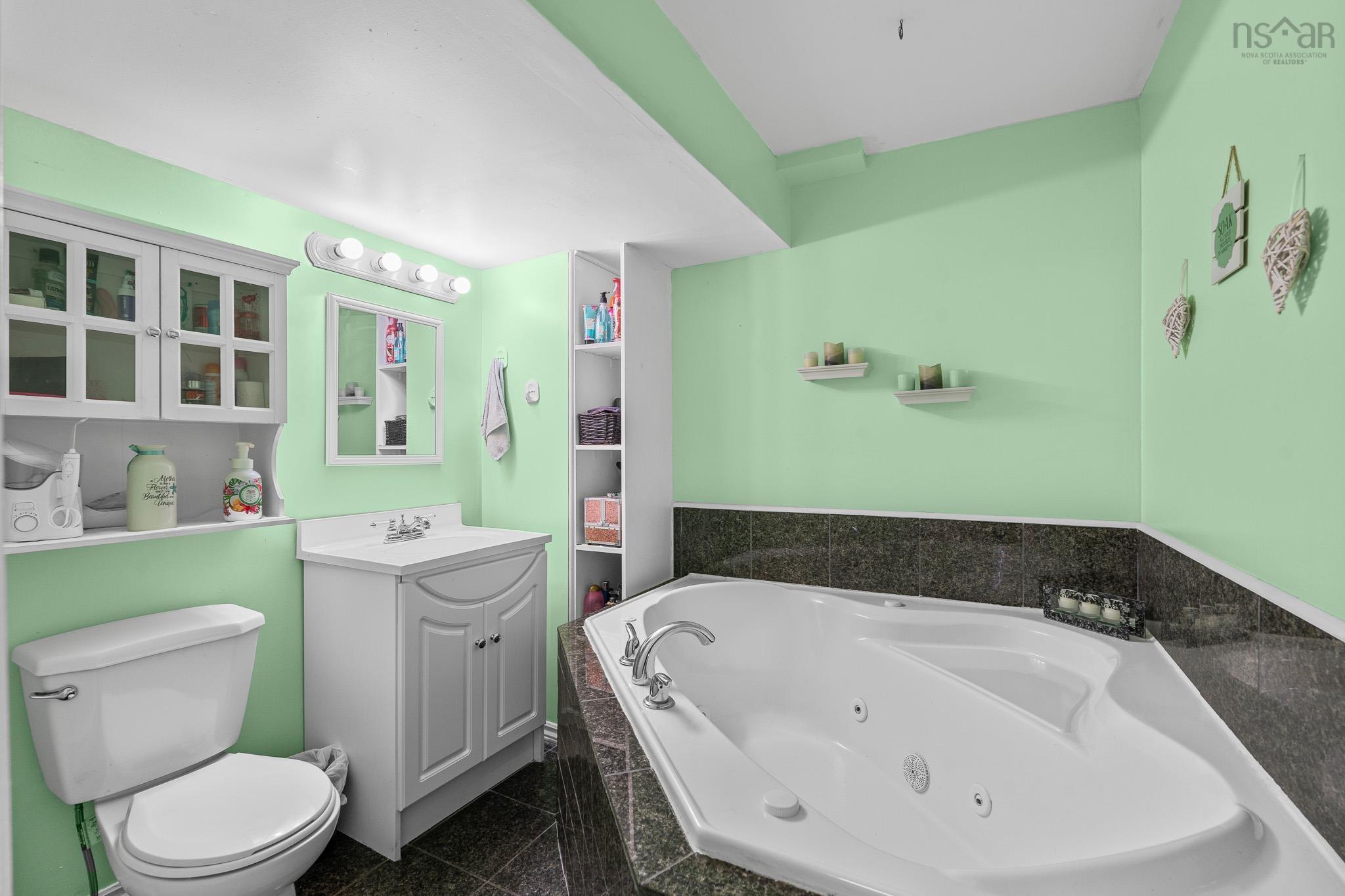 12 Wamphray Crescent photo #16