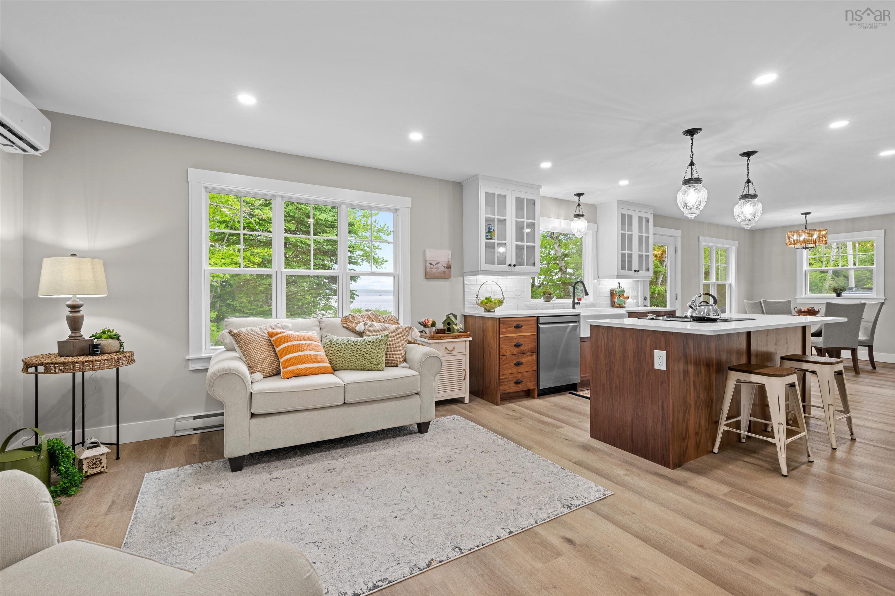 7 Daylily Lane photo #18