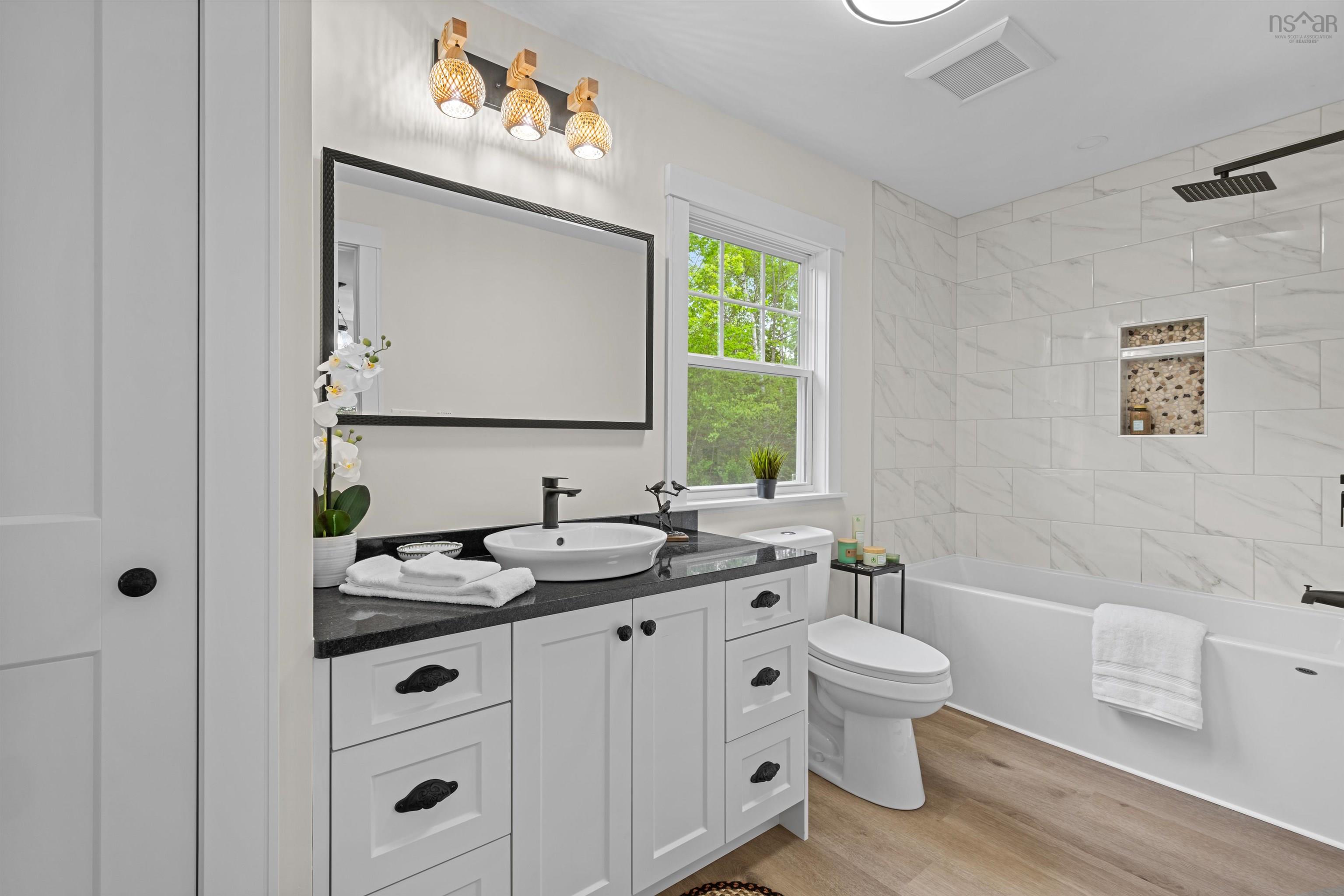 7 Daylily Lane photo #24