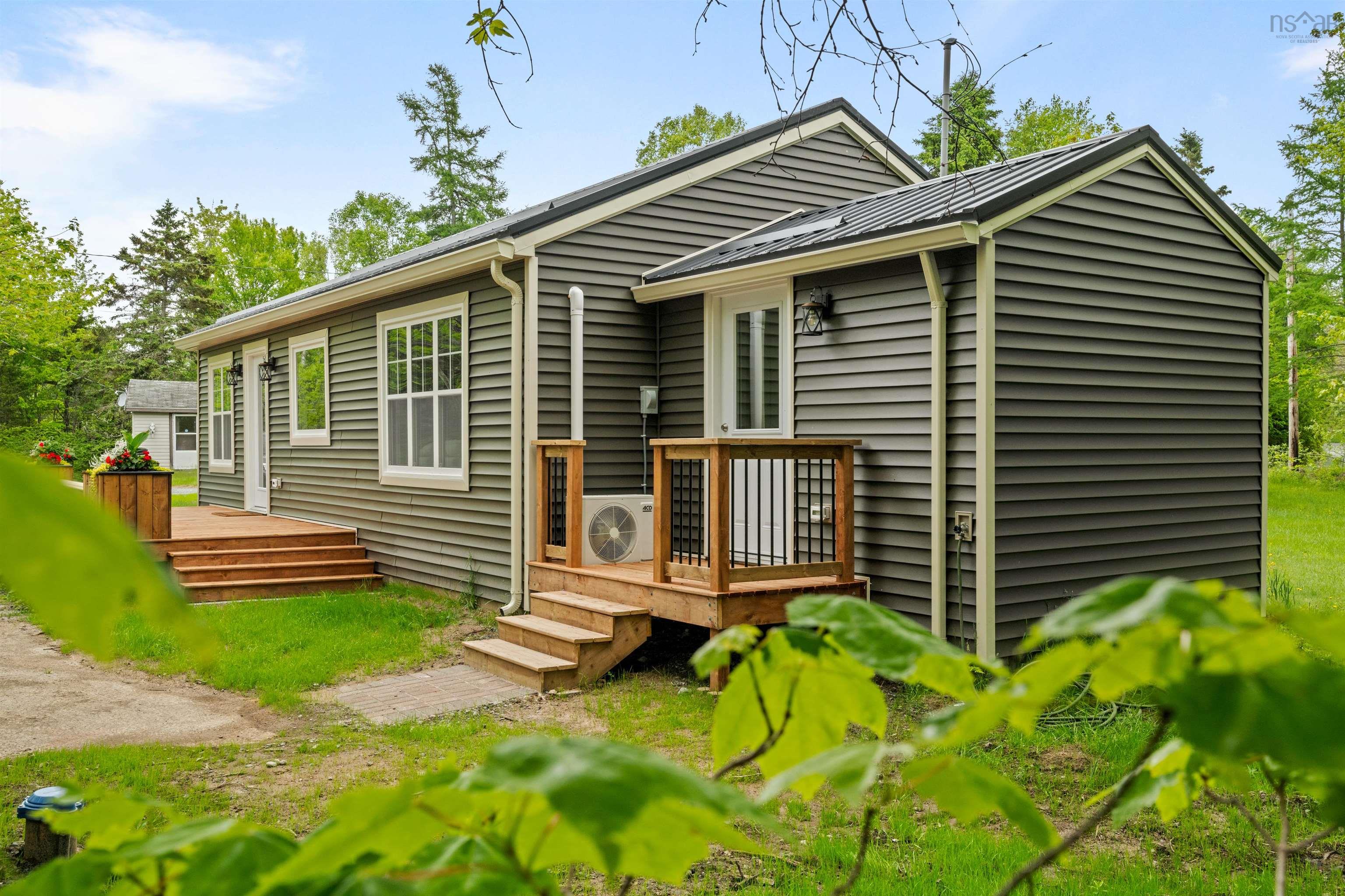 7 Daylily Lane photo #6