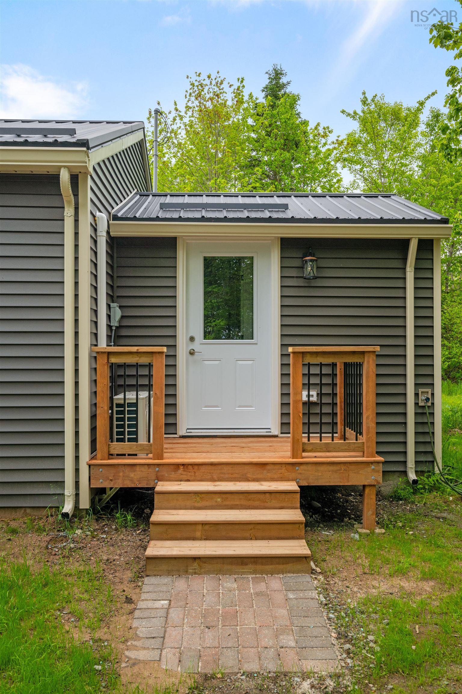 7 Daylily Lane photo #7