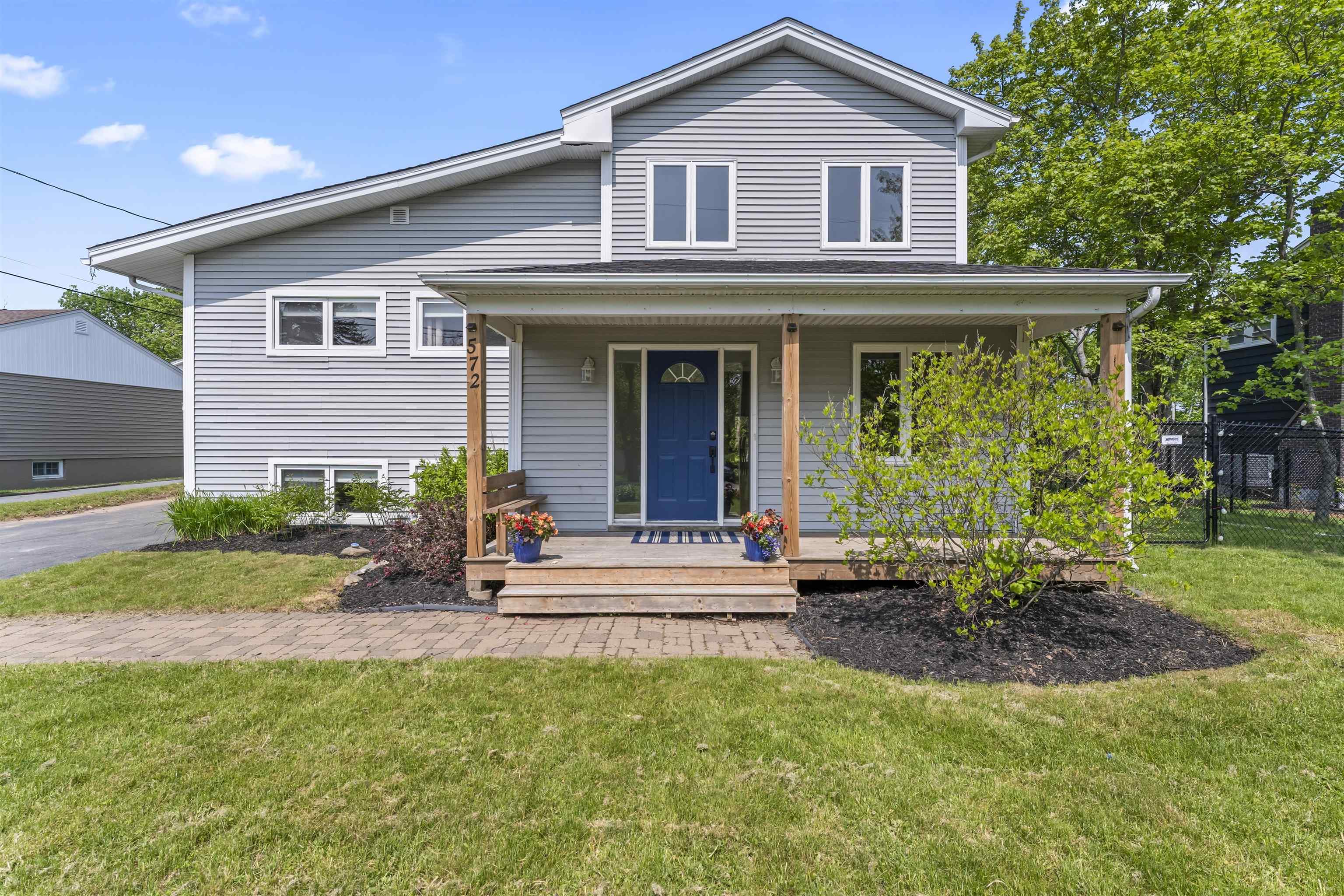 572 BASINVIEW DR, BEDFORD, NS Photo 1