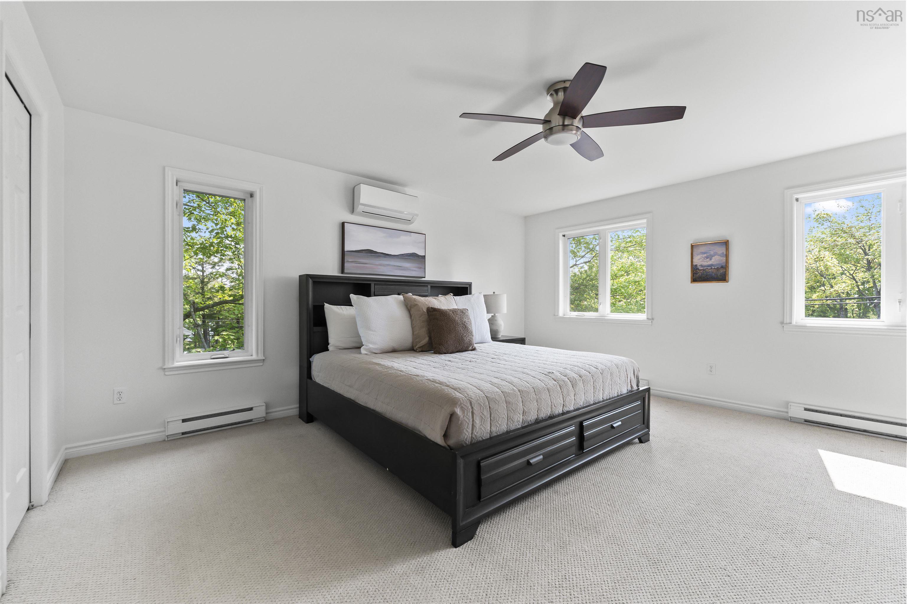 572 Basinview Drive photo #34