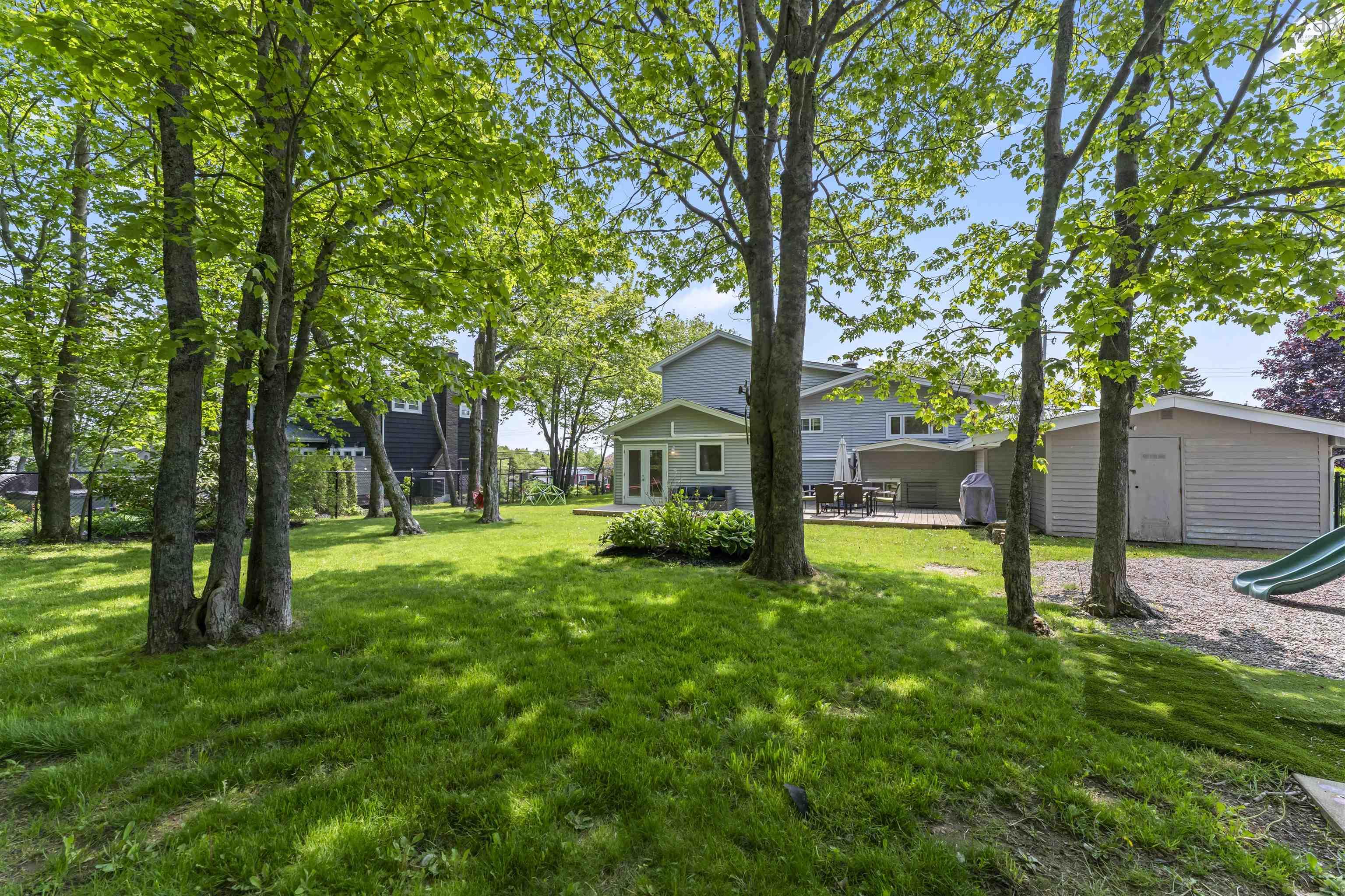 572 Basinview Drive photo #6