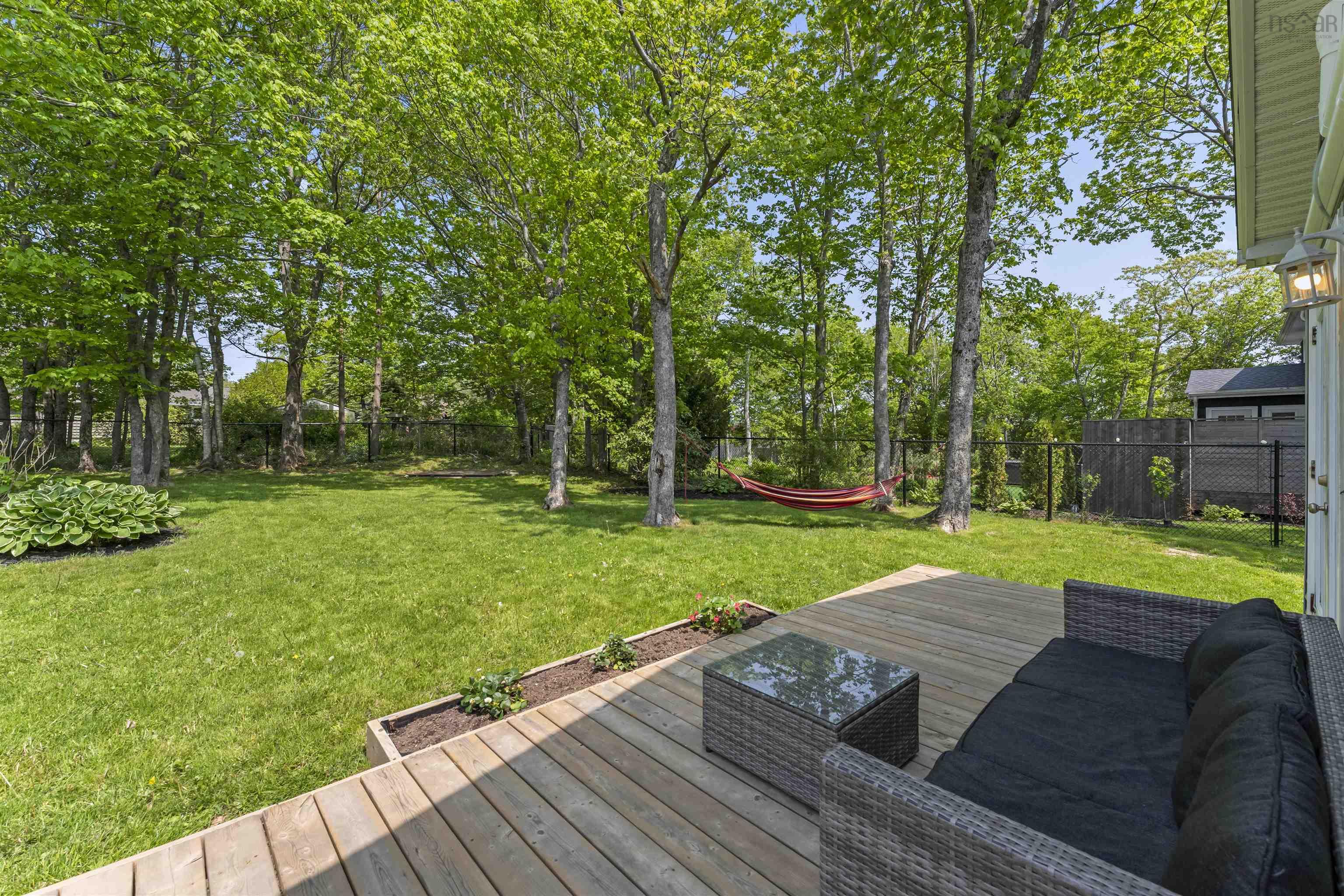 572 Basinview Drive photo #8