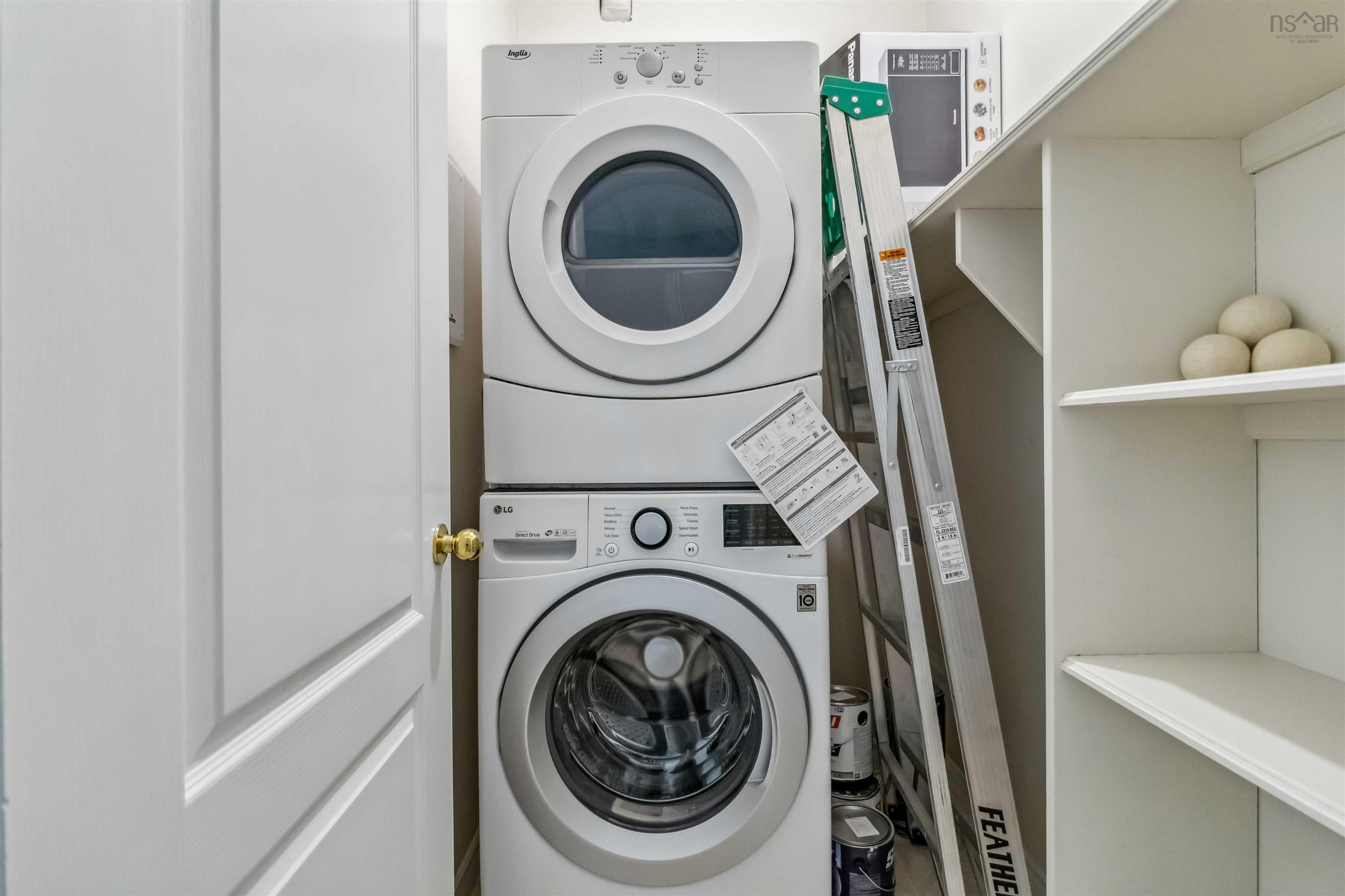 102 10 Regency Park Drive photo #11