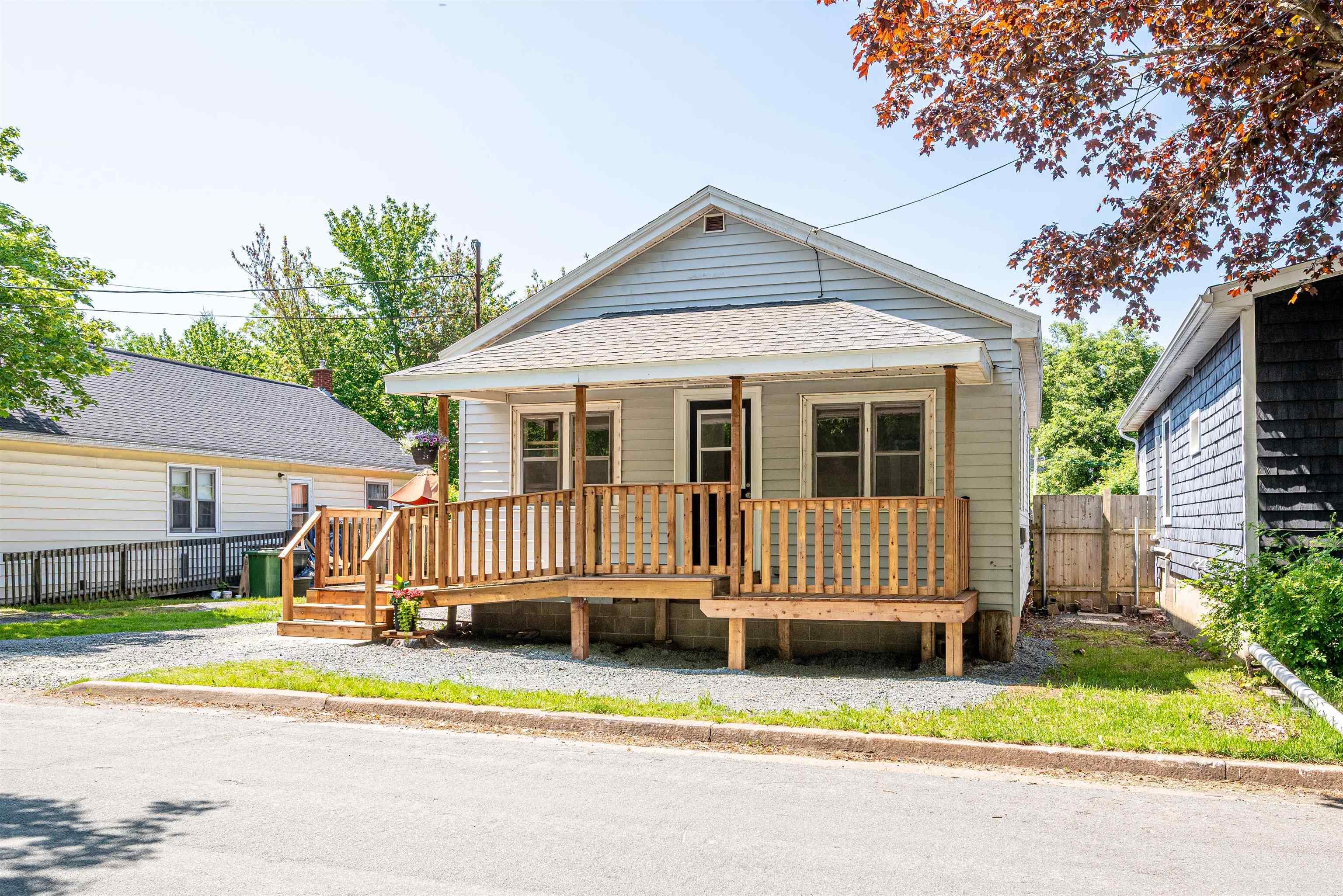 26 FRANKLYN ST, DARTMOUTH, NS