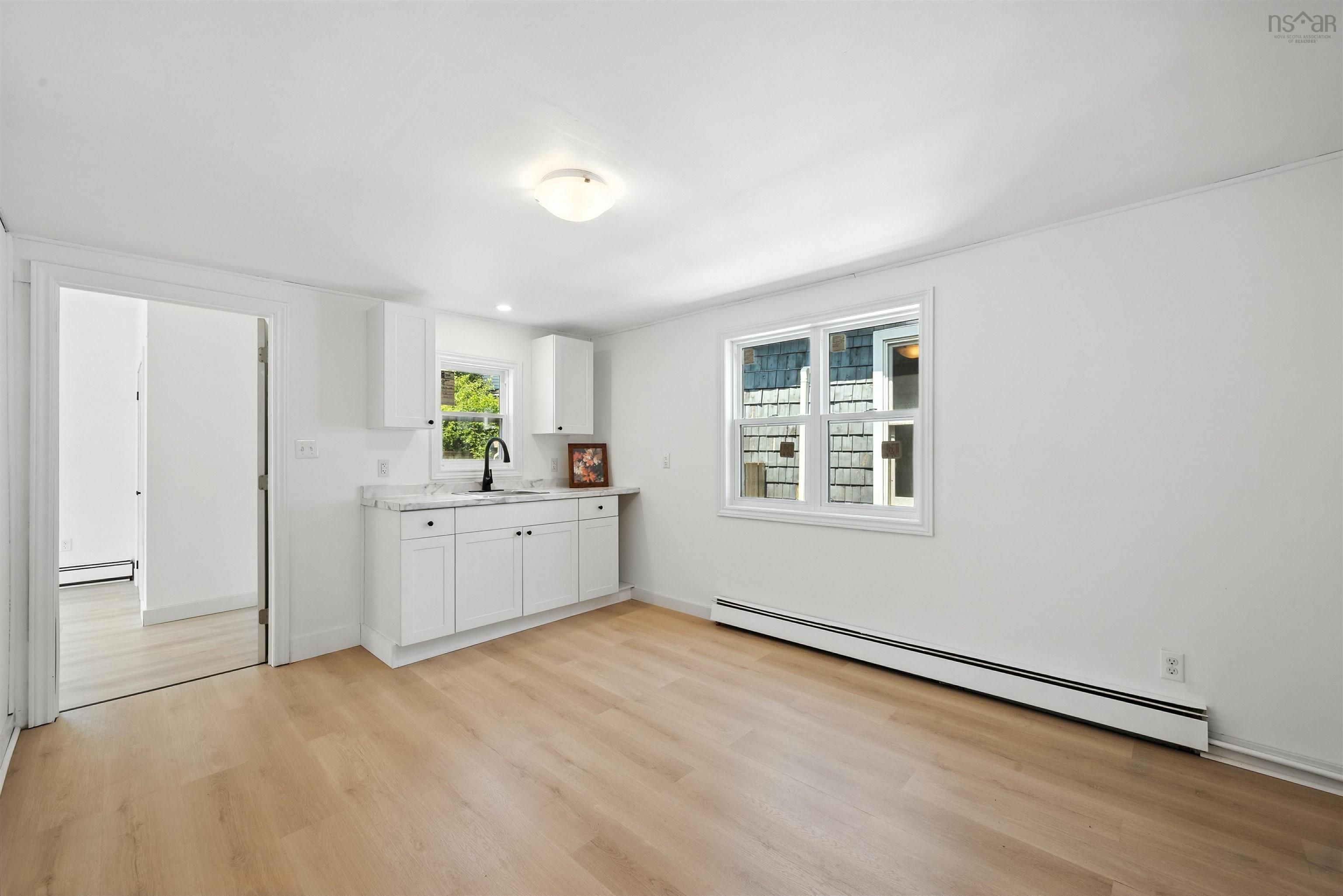 26 Franklyn Street photo #13
