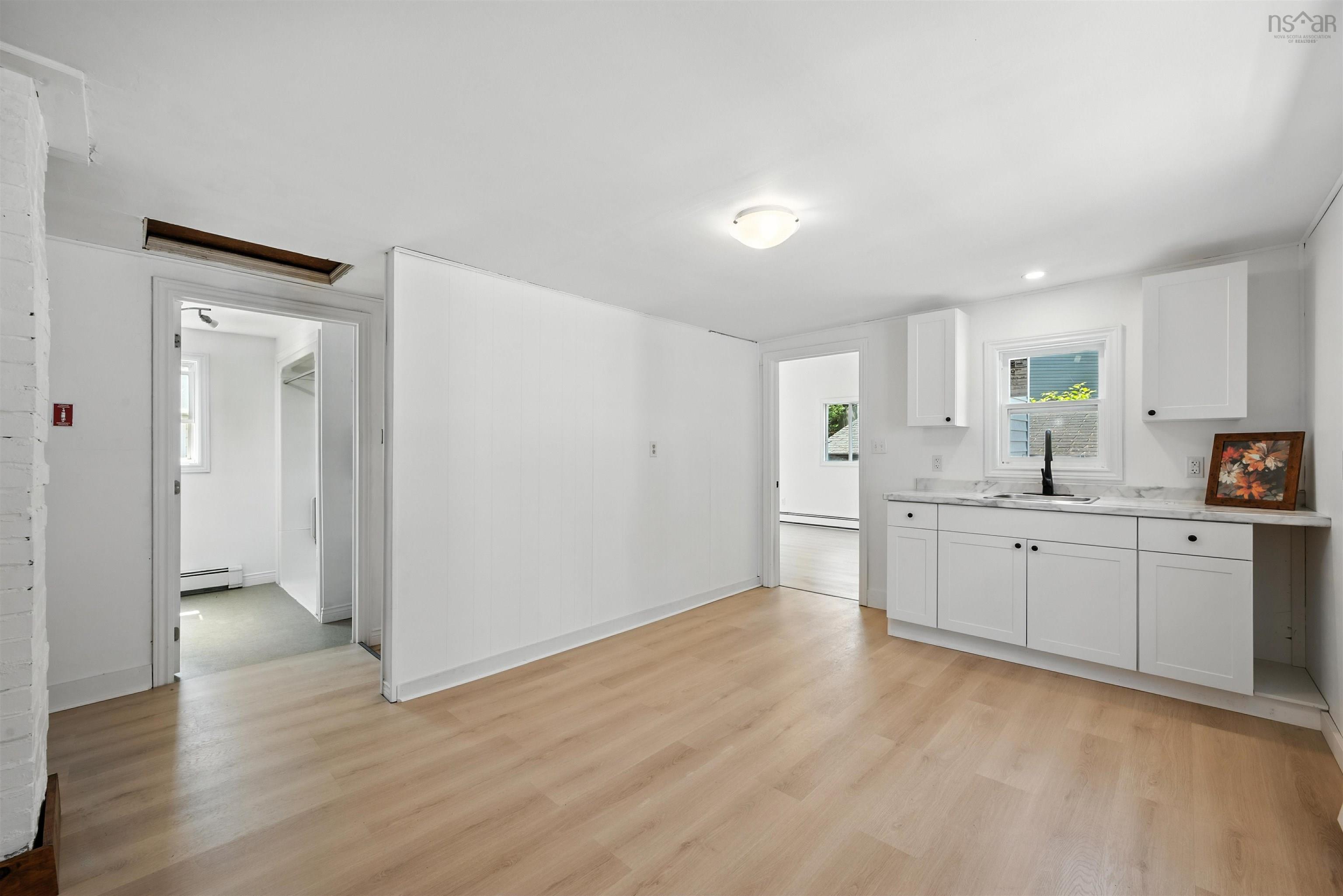 26 Franklyn Street photo #14
