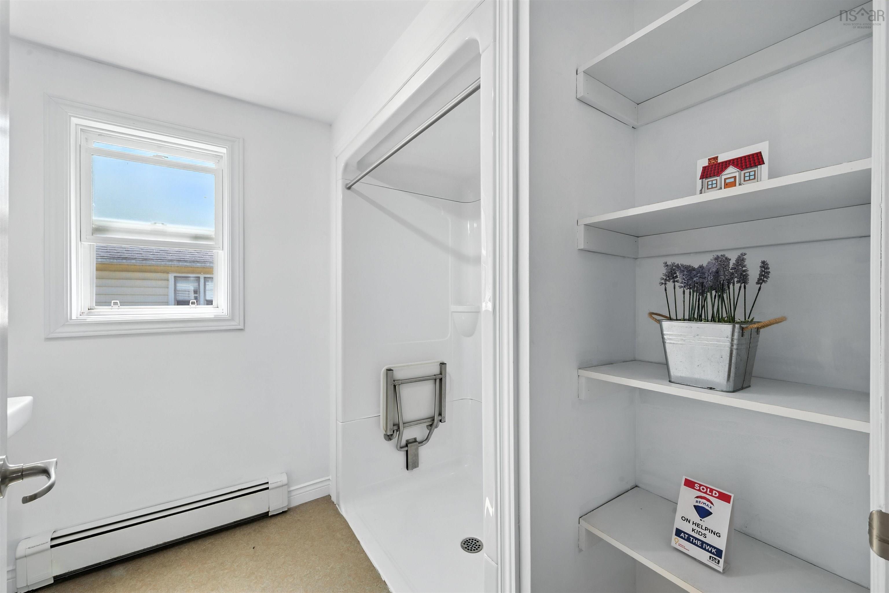 26 Franklyn Street photo #16