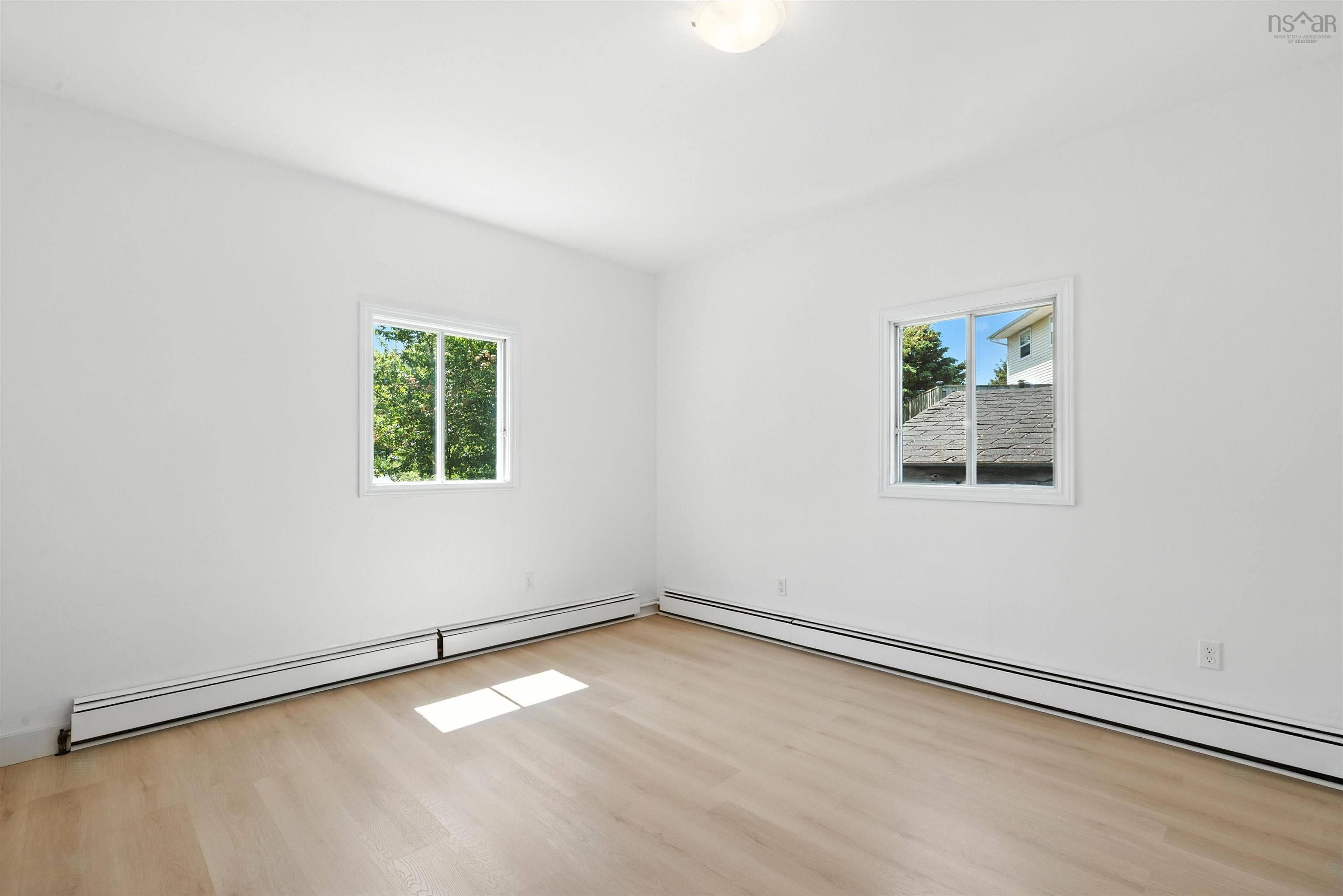 26 Franklyn Street photo #21