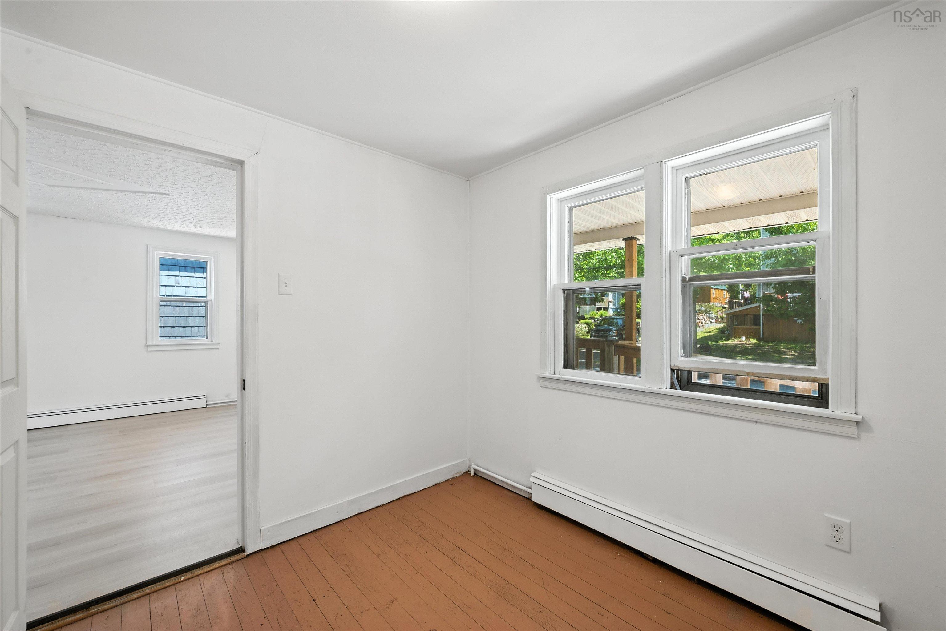 26 Franklyn Street photo #10
