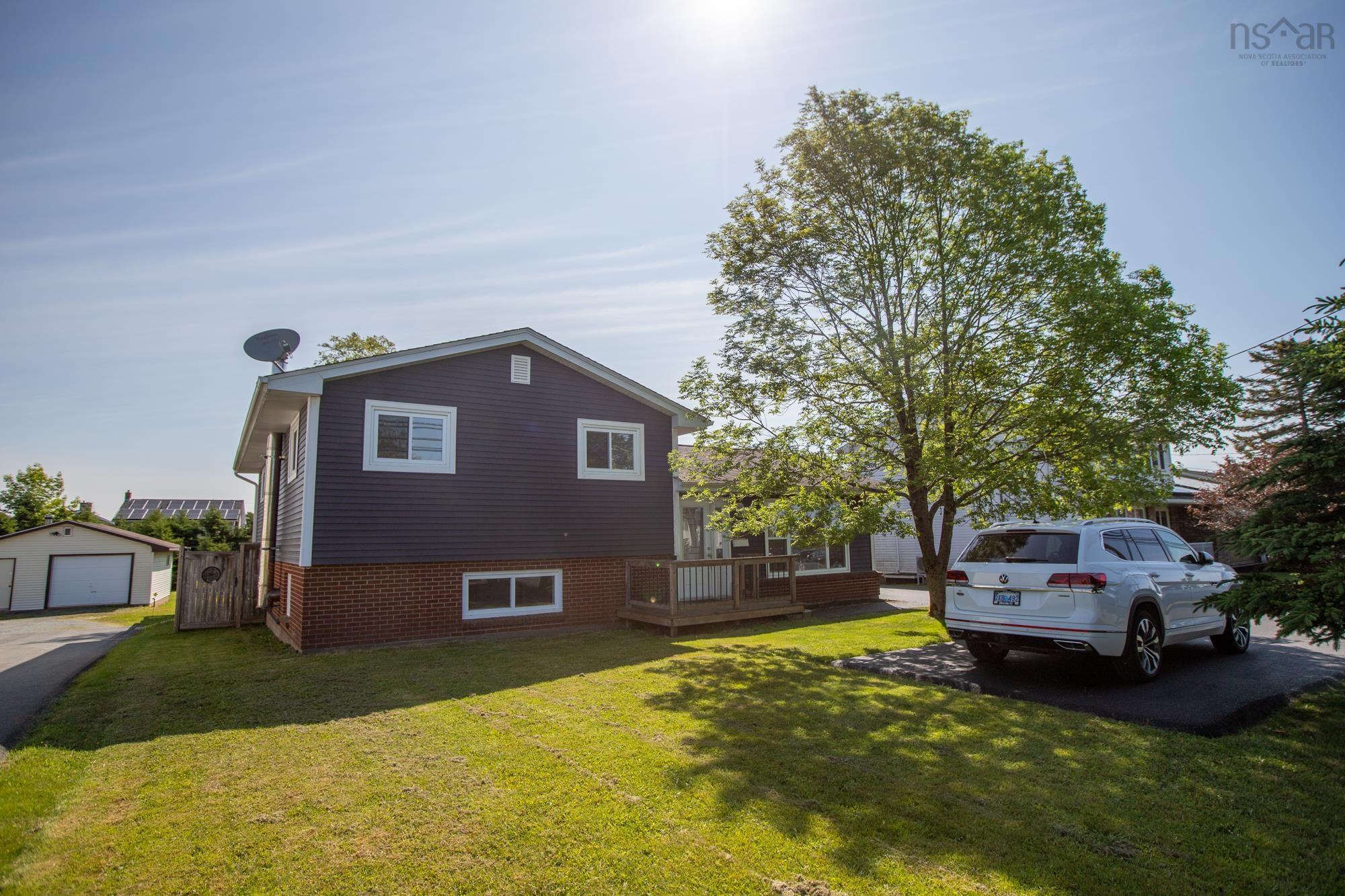 334 CALDWELL RD, COLE HARBOUR, NS Photo 1