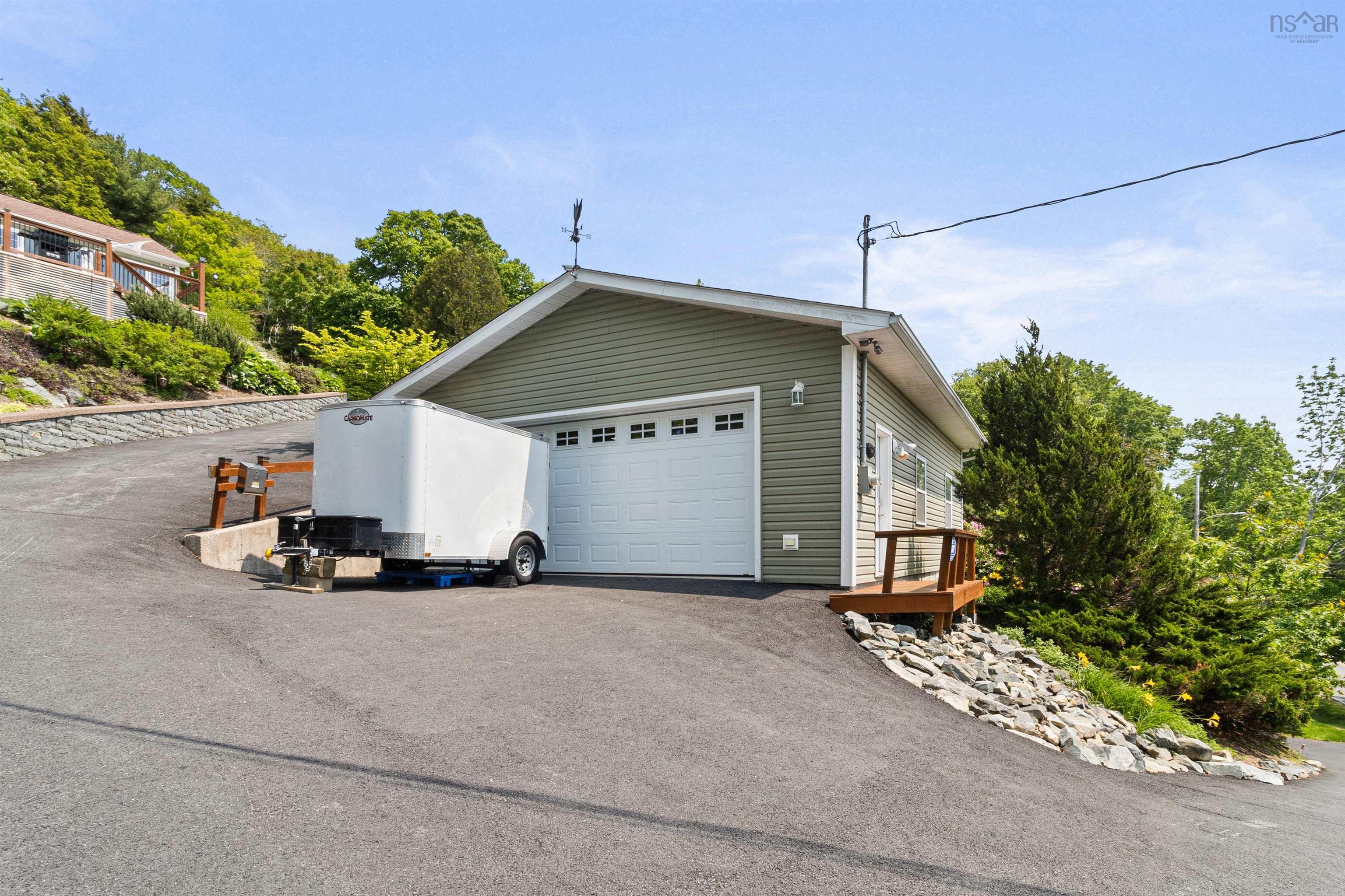 1900 Waverley Road photo #12