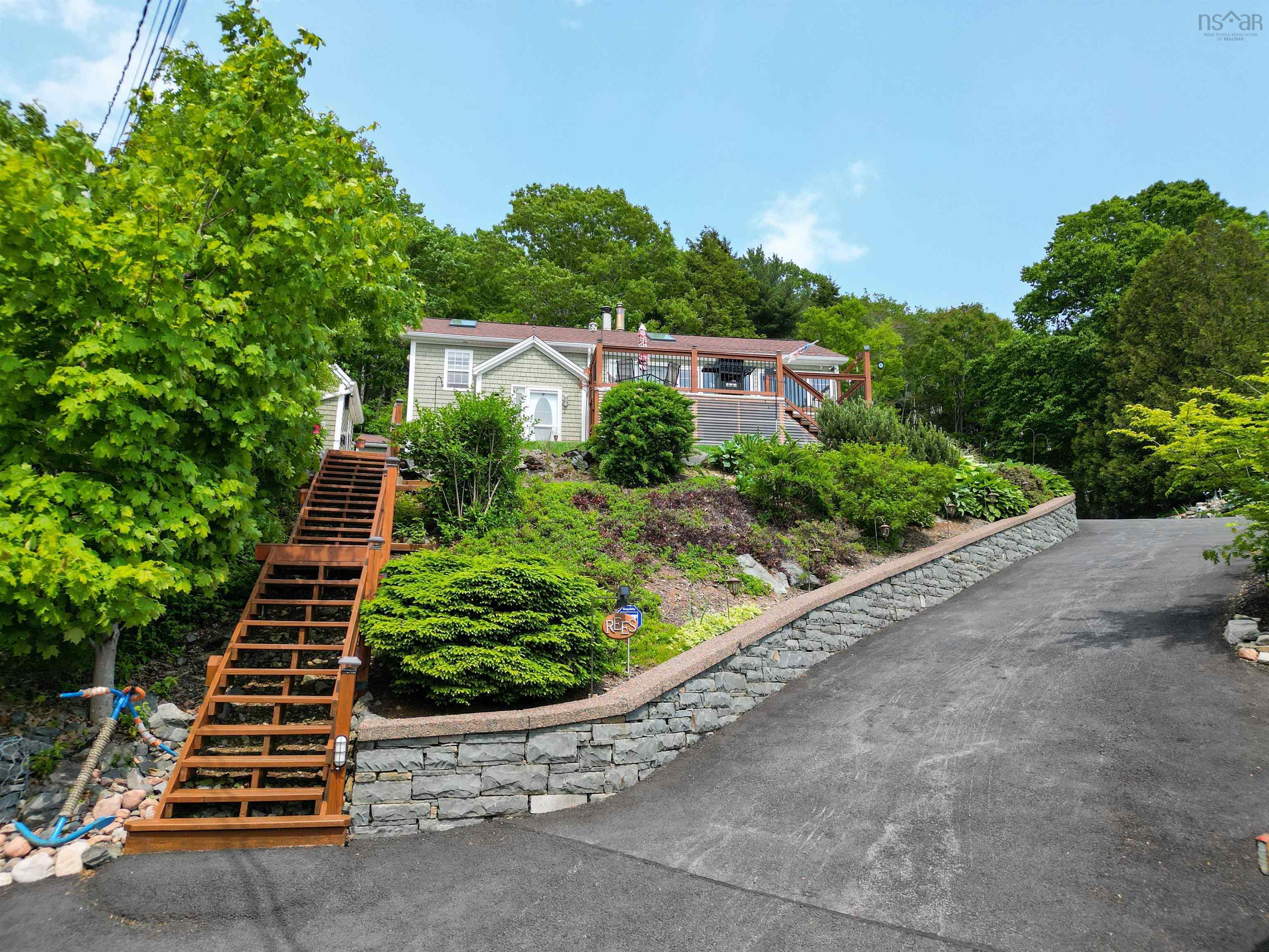 1900 Waverley Road photo #13