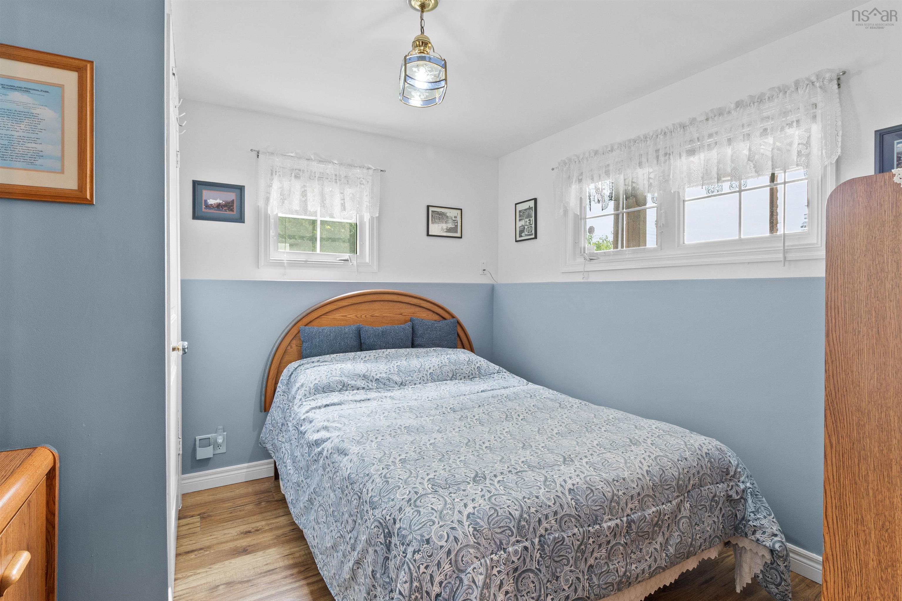 1900 Waverley Road photo #33